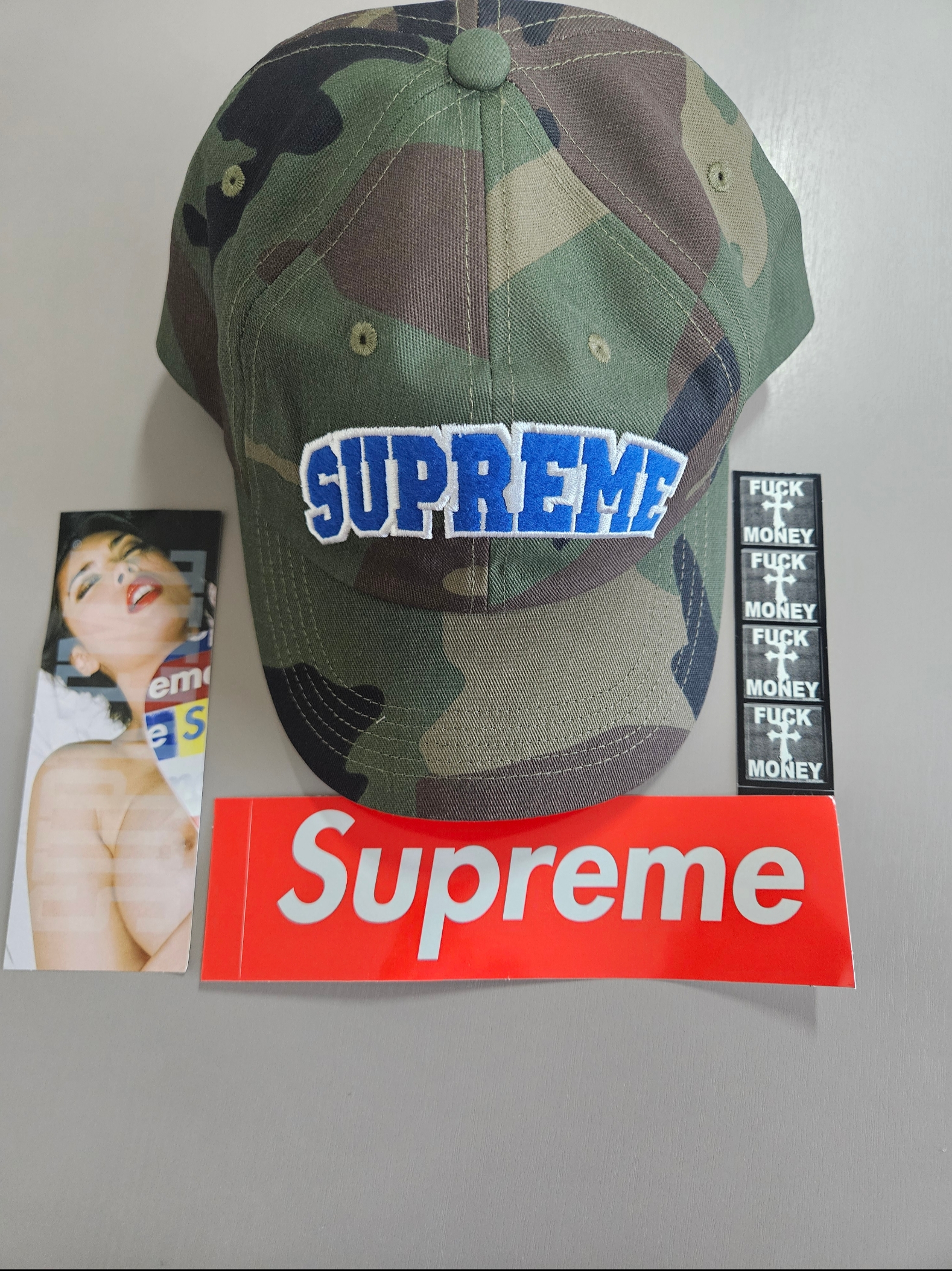 Supreme Felt Arc 6-Panel Woodland Camo - 24FW 착용 스타일 - 1