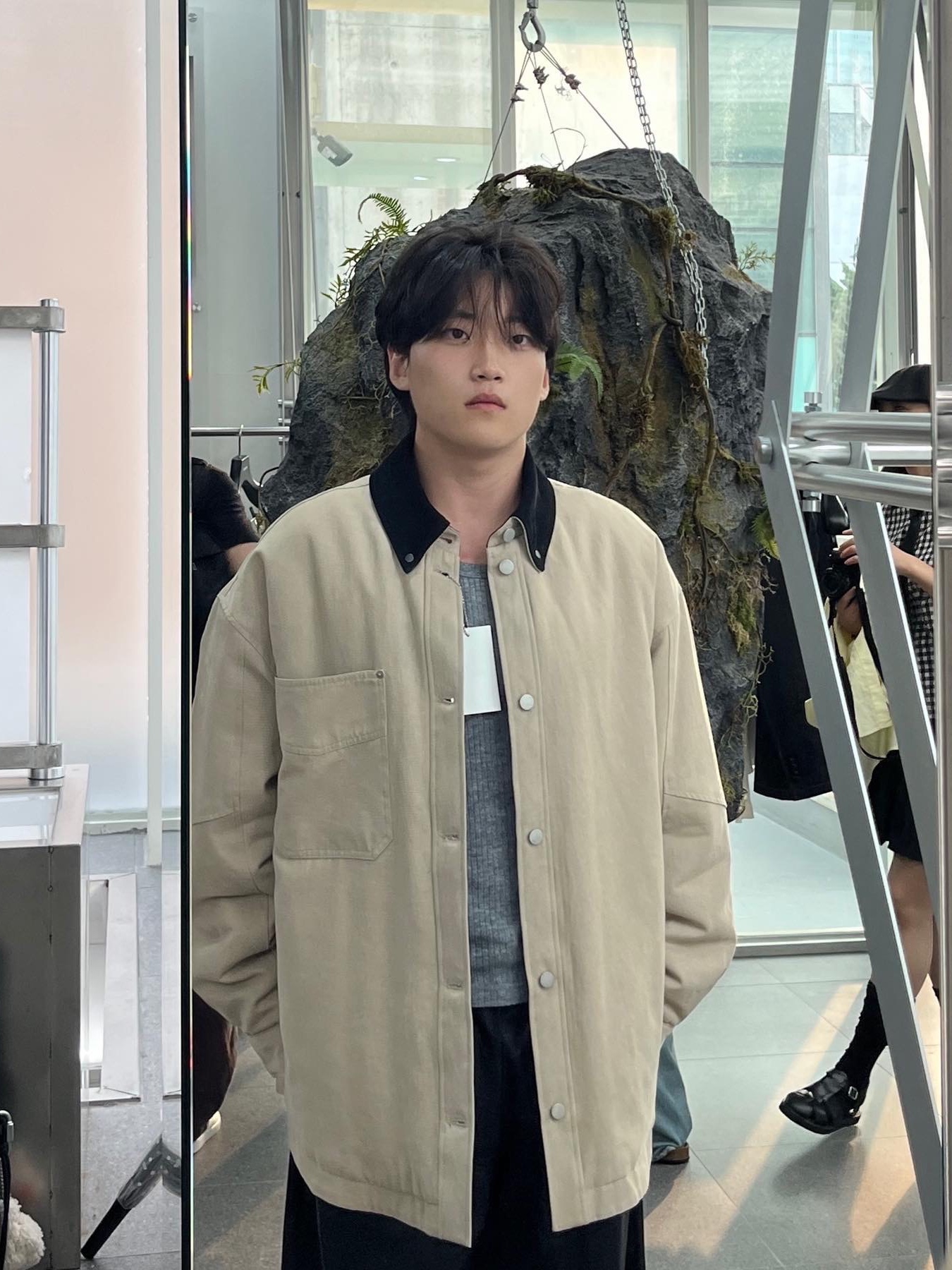 Haleine Padded Work Shirt Jacket Black (VJ316), Haleine Padded Work Shirt Jacket Beige (VJ317) 착용 스타일