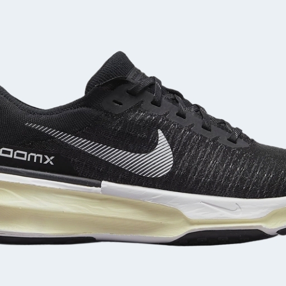 Nike ZoomX Invincible Run Flyknit 3 Black White 착용 스타일