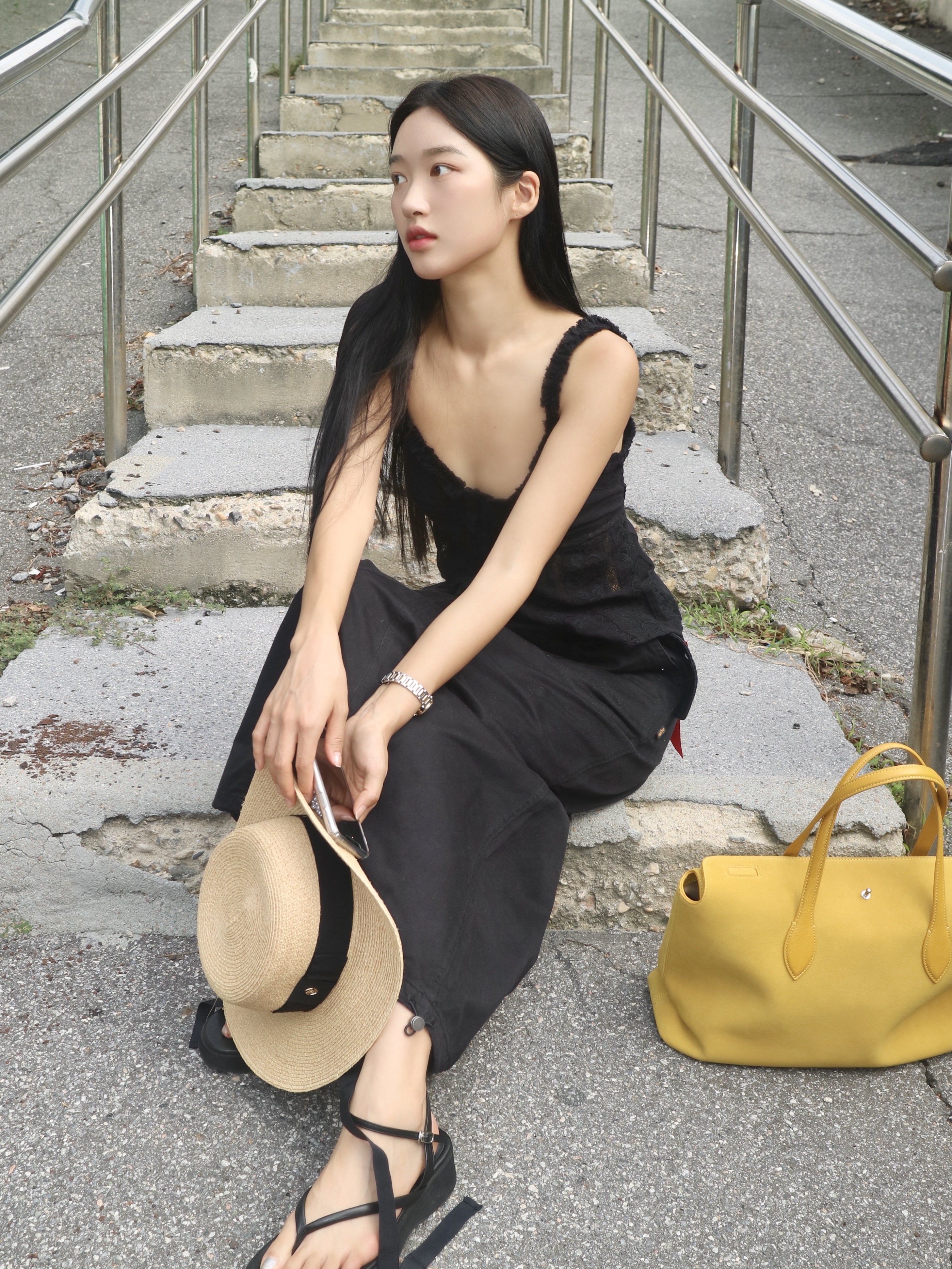 ALPHA INDUSTRIES Drawcord Skirt W Black 착용 스타일 - 4