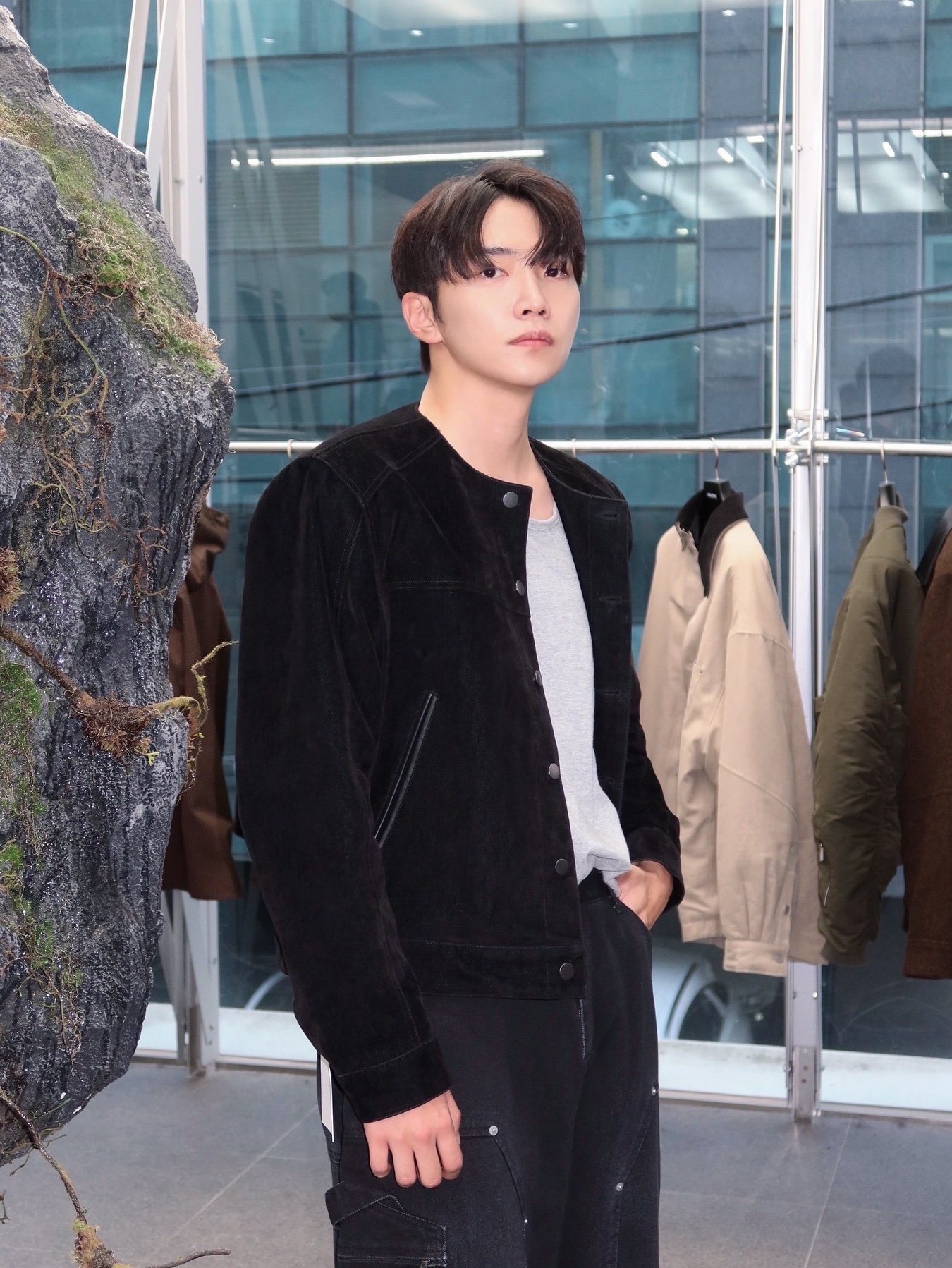 Haleine Cropped Collarless Jacket Black (VJ314), Haleine Cropped Collarless Jacket Grey (VJ315) 착용 스타일