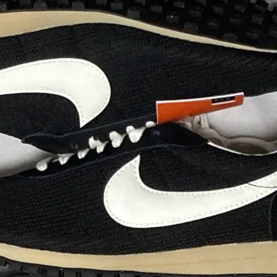 Nike LD-1000 SP Black and Sail 착용 스타일