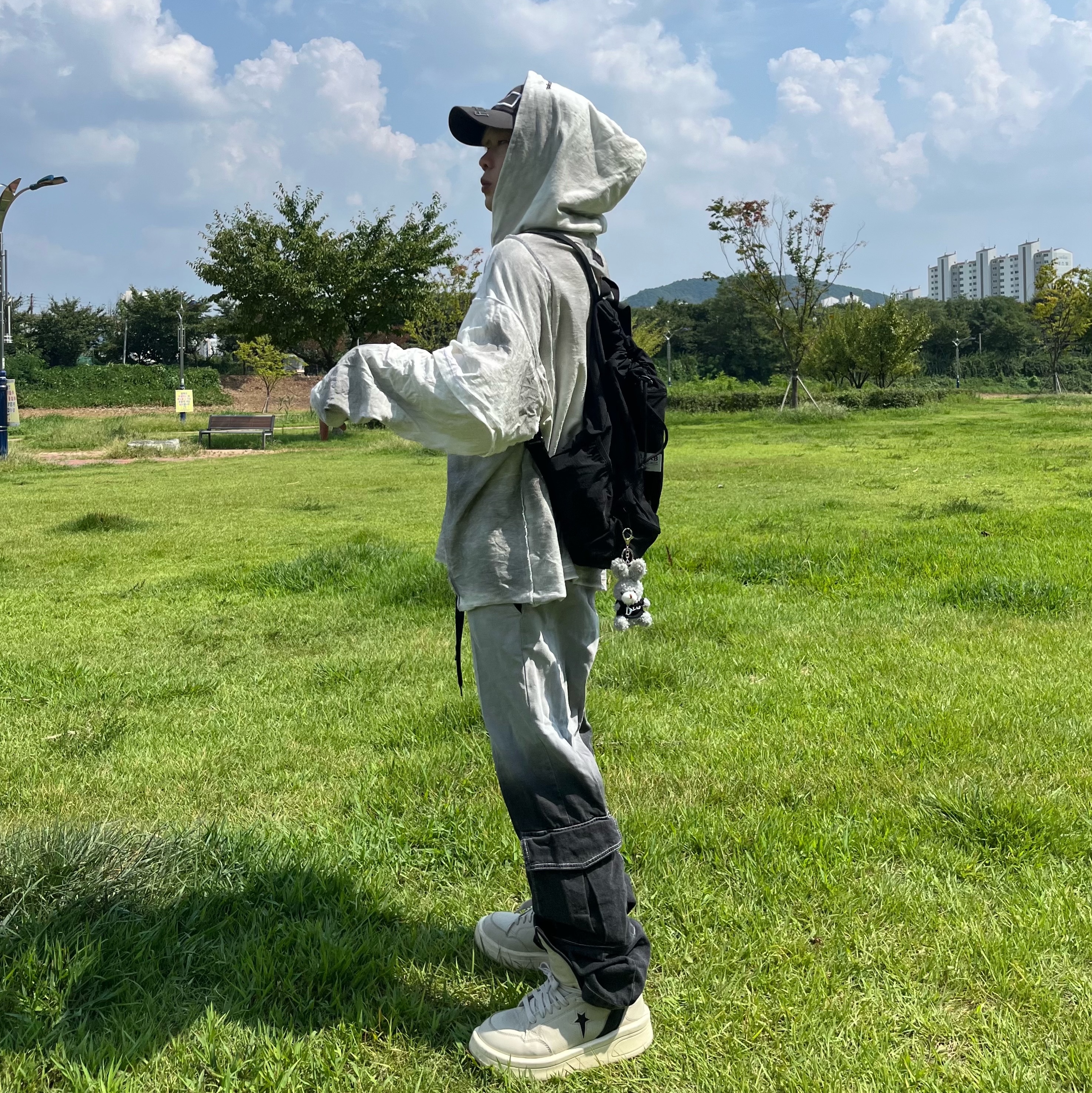 Converse x Drkshdw Turbowpn Pelican 착용 스타일 - 2