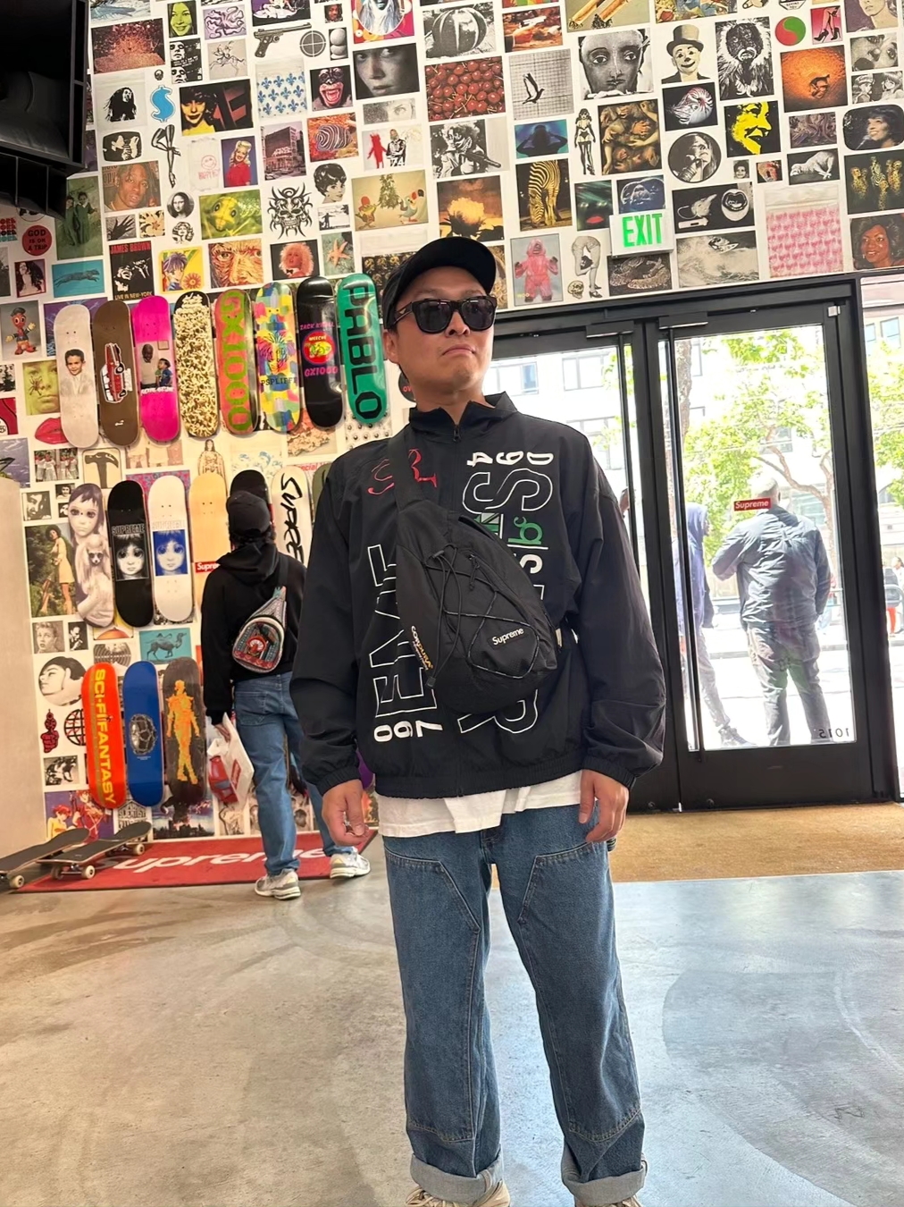Supreme x Bernadette Corporation Track Jacket Black - 23SS, Supreme Double Knee Painter Pant Washed Indigo - 24SS 착용 스타일