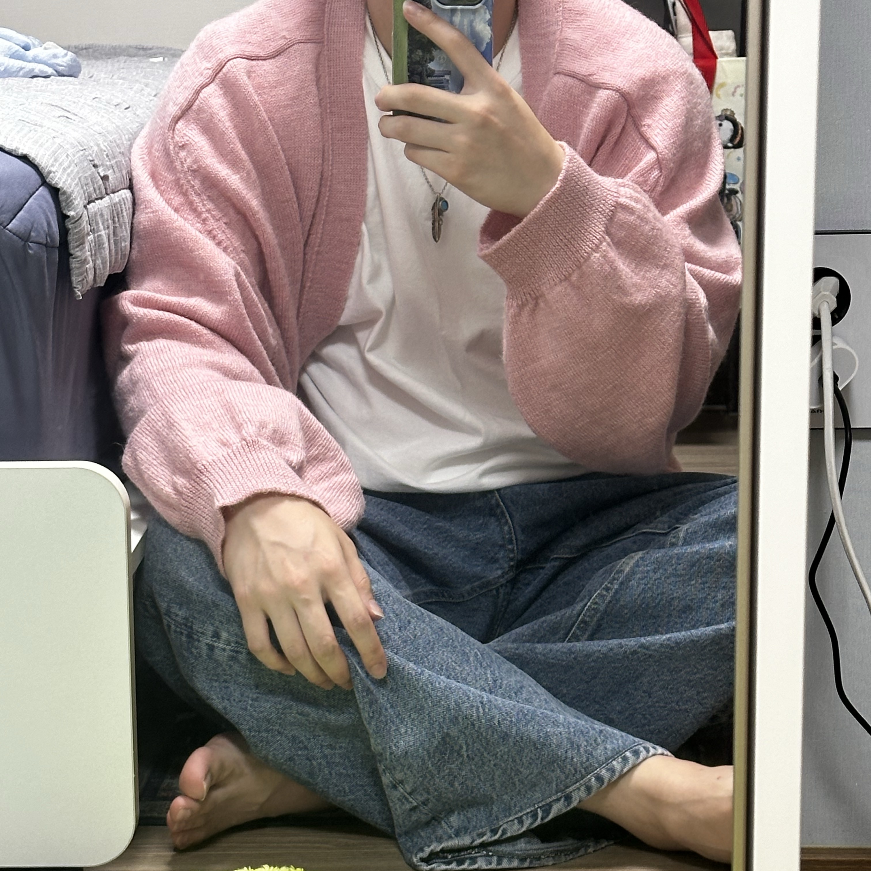 Magliano Grampa Cardigan Baby Pink 착용 스타일