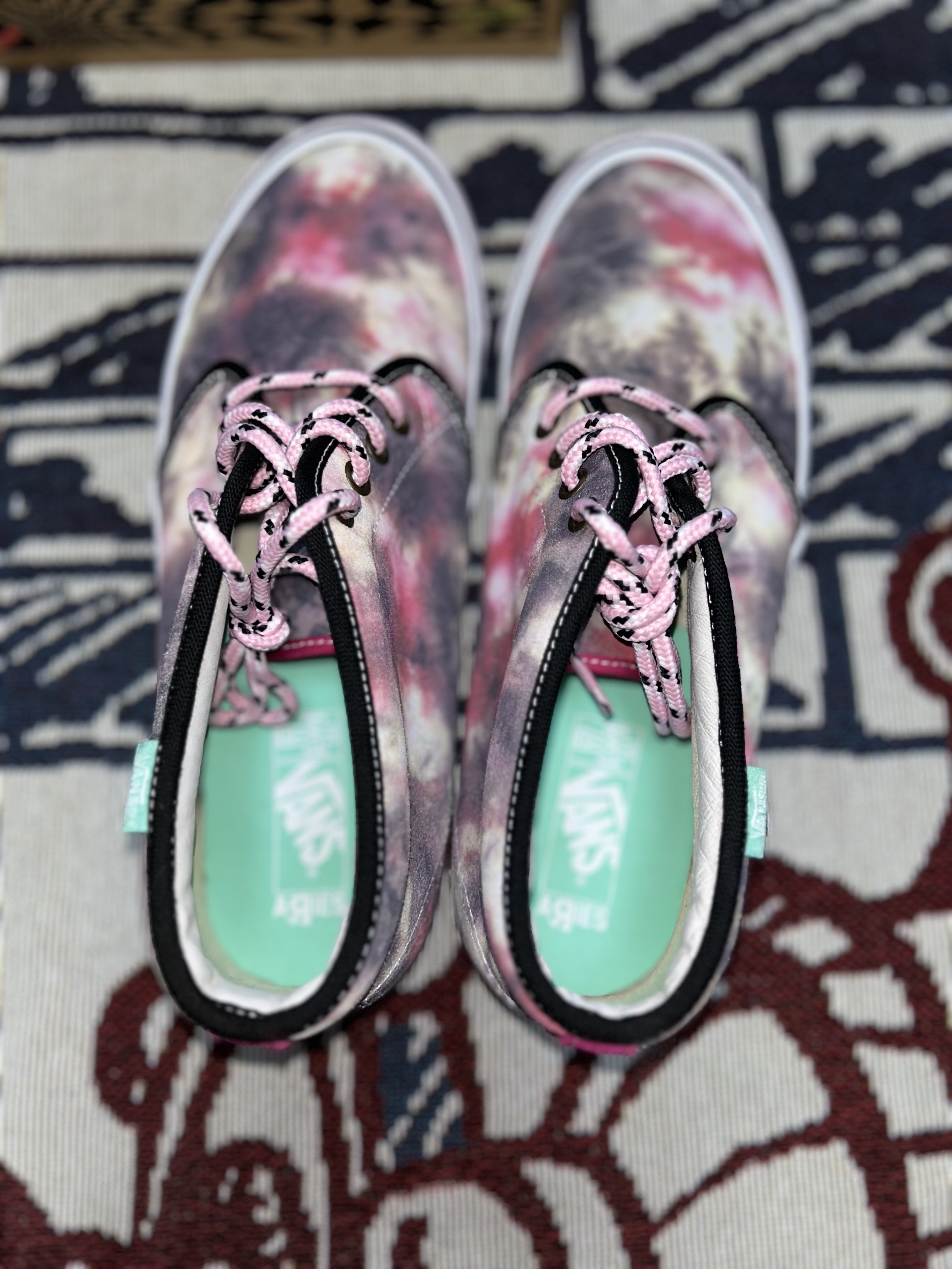 Vans Vault x Aries OG Chukka Boot LX Tie Dye 착용 스타일 - 3