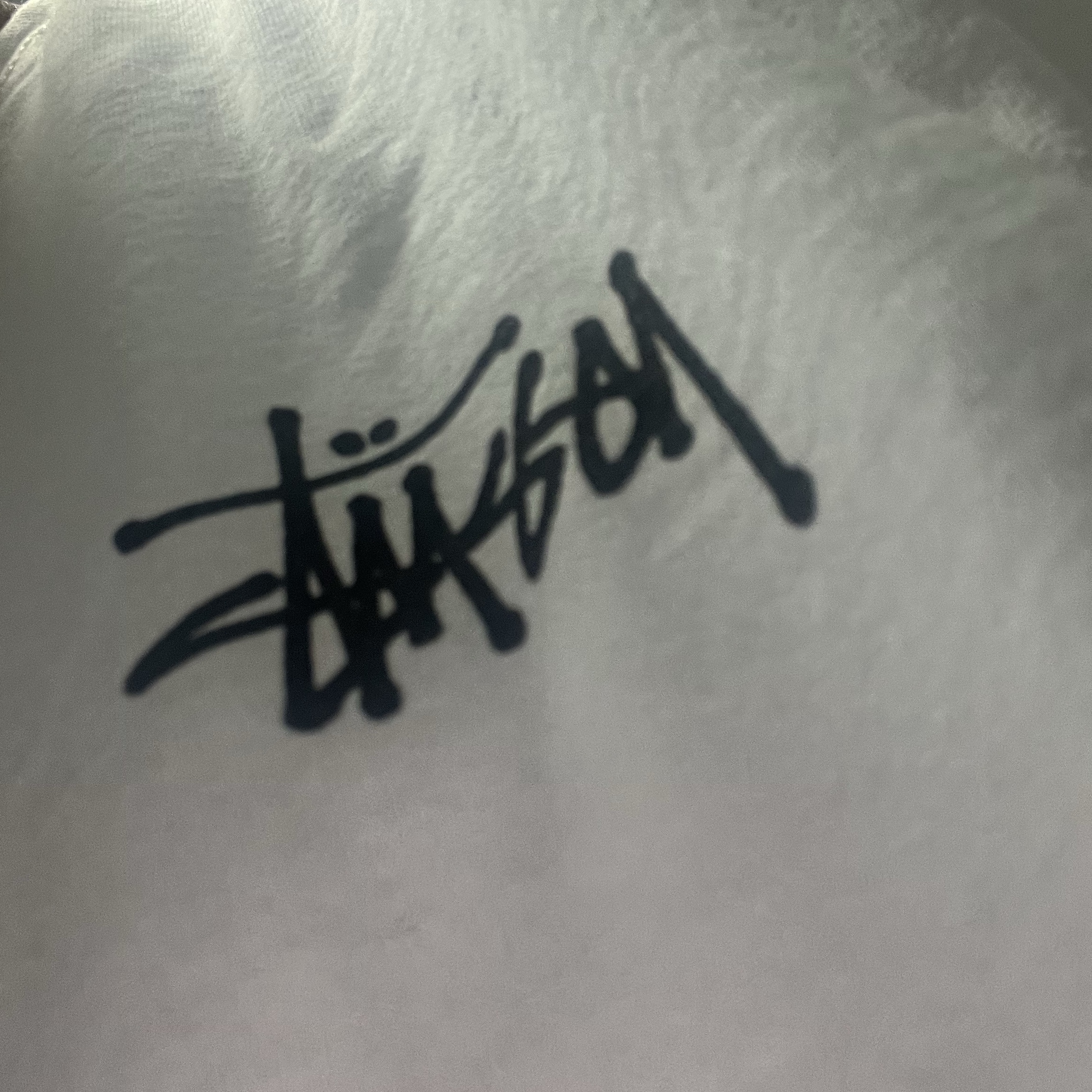 Stussy Basic Stussy T-Shirt White 2024, 2025 착용 스타일 - 1