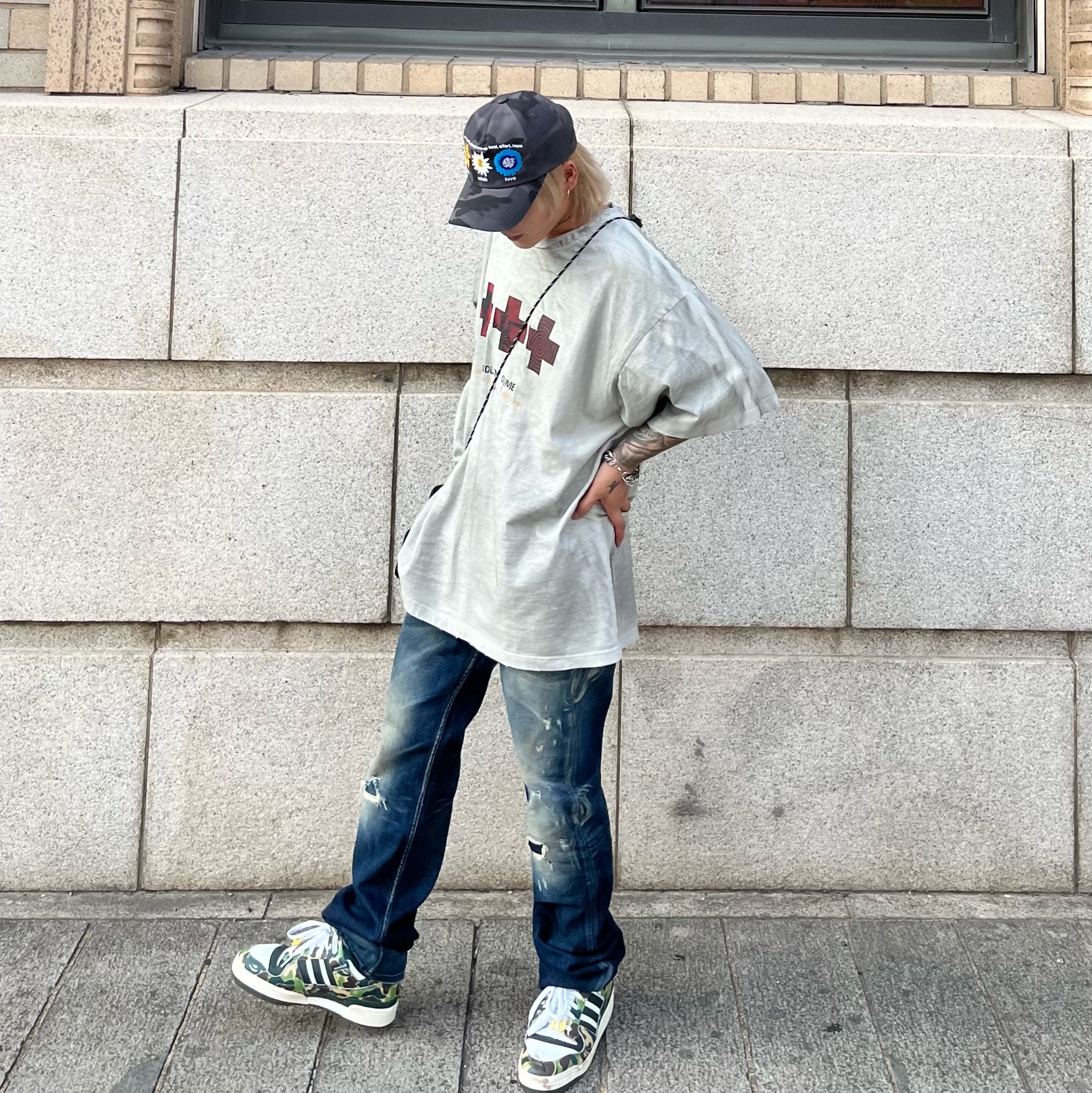Adidas x BAPE Forum 84 Low Green Camo 착용 스타일 - 3