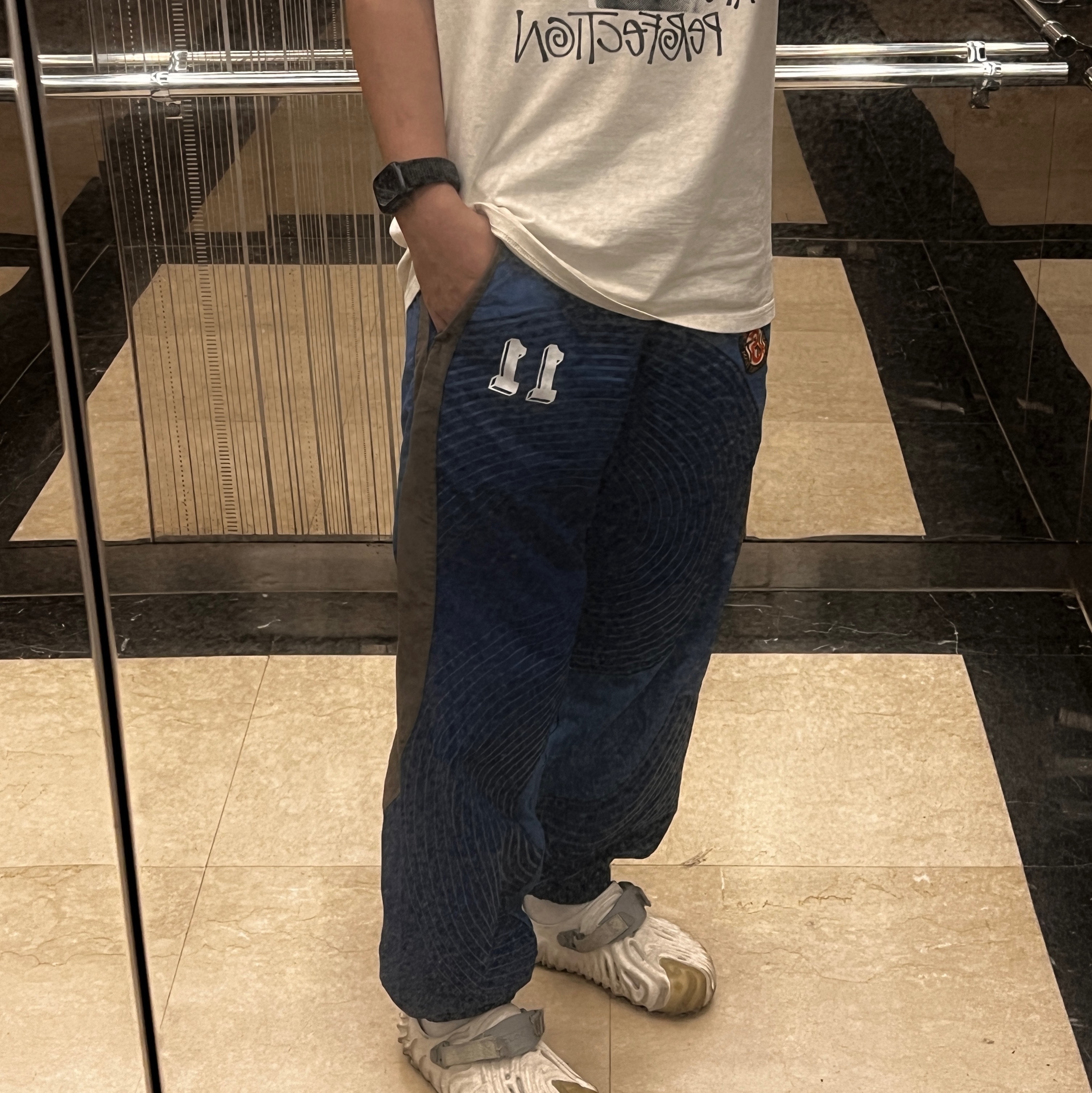 Supreme S Logo Track Pants Navy - 24FW 착용 스타일