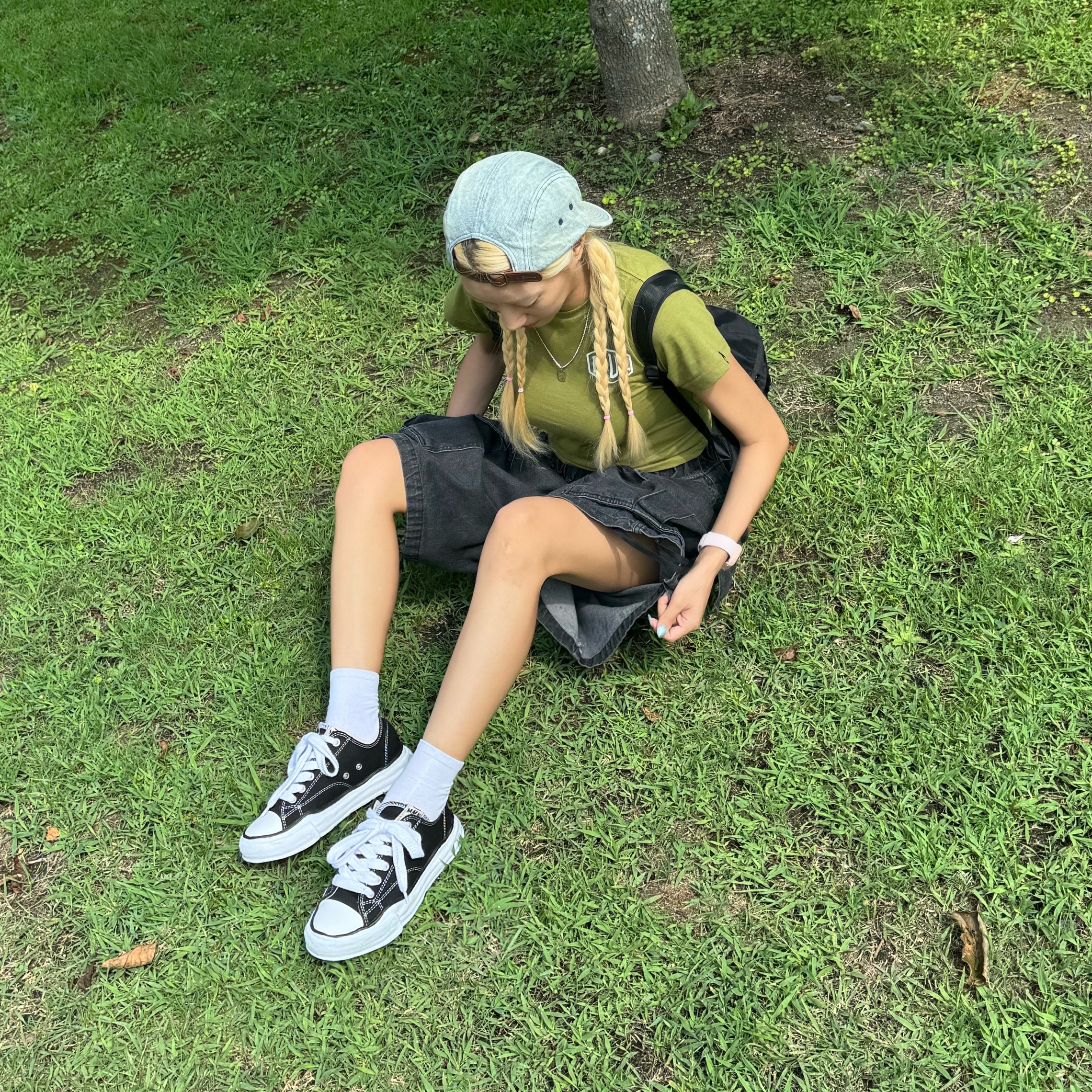 Maison Mihara Yasuhiro Peterson OG Sole Canvas Low Sneakers Black, Deus Ex Machina Samcheong College T-Shirt Rover Green 착용 스타일 - 2