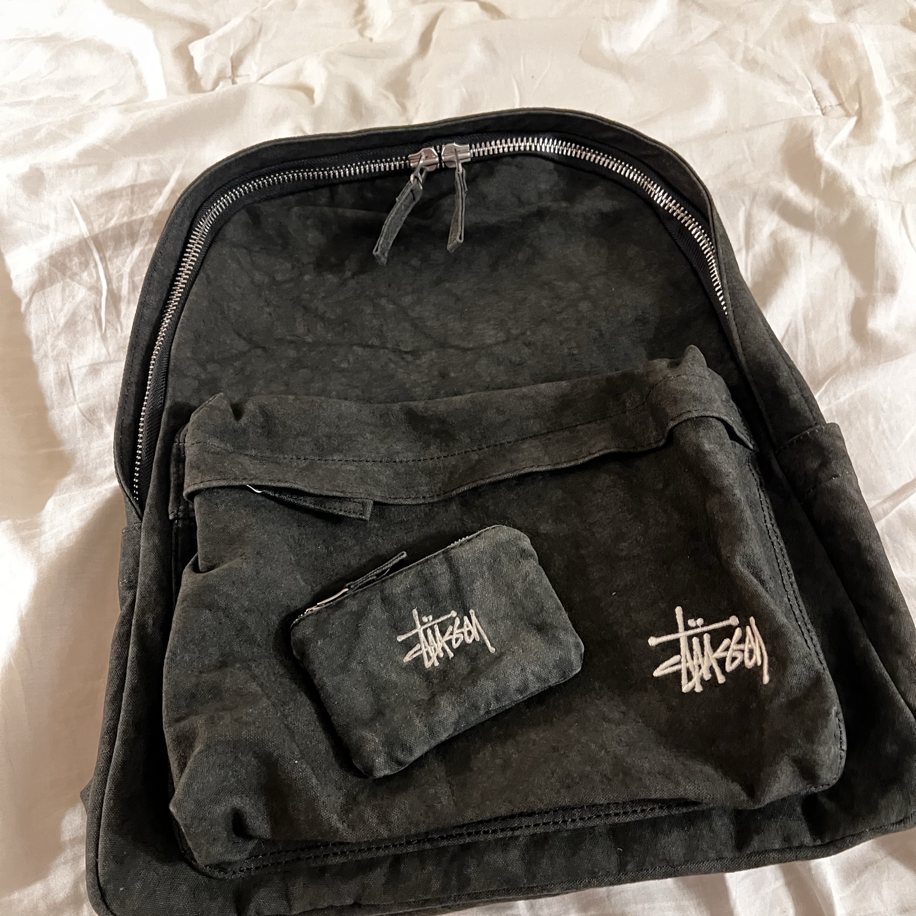 Stussy Canvas Backpack Washed Black, Stussy Canvas Coin Pouch Washed Black 착용 스타일