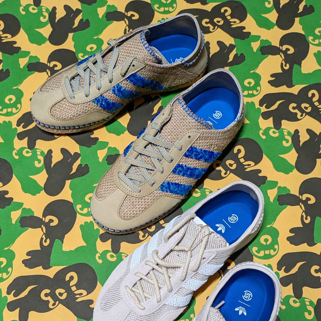 Adidas x Clot Gazelle Linen Khaki Light Blue 착용 스타일 - 4