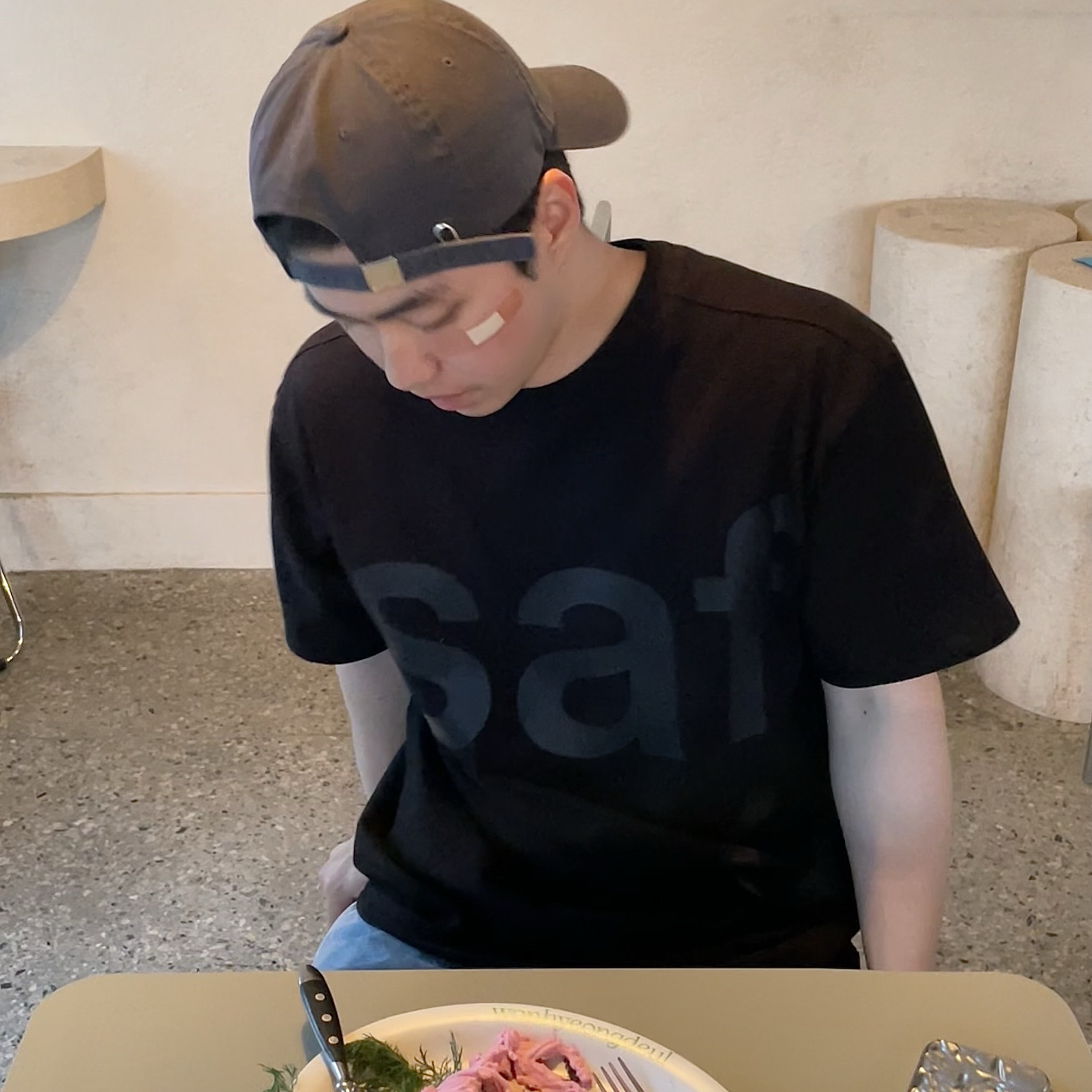 [예약 배송][KREAM 단독] Safarispot Basic Safari T-Shirt Black 착용 스타일 - 2
