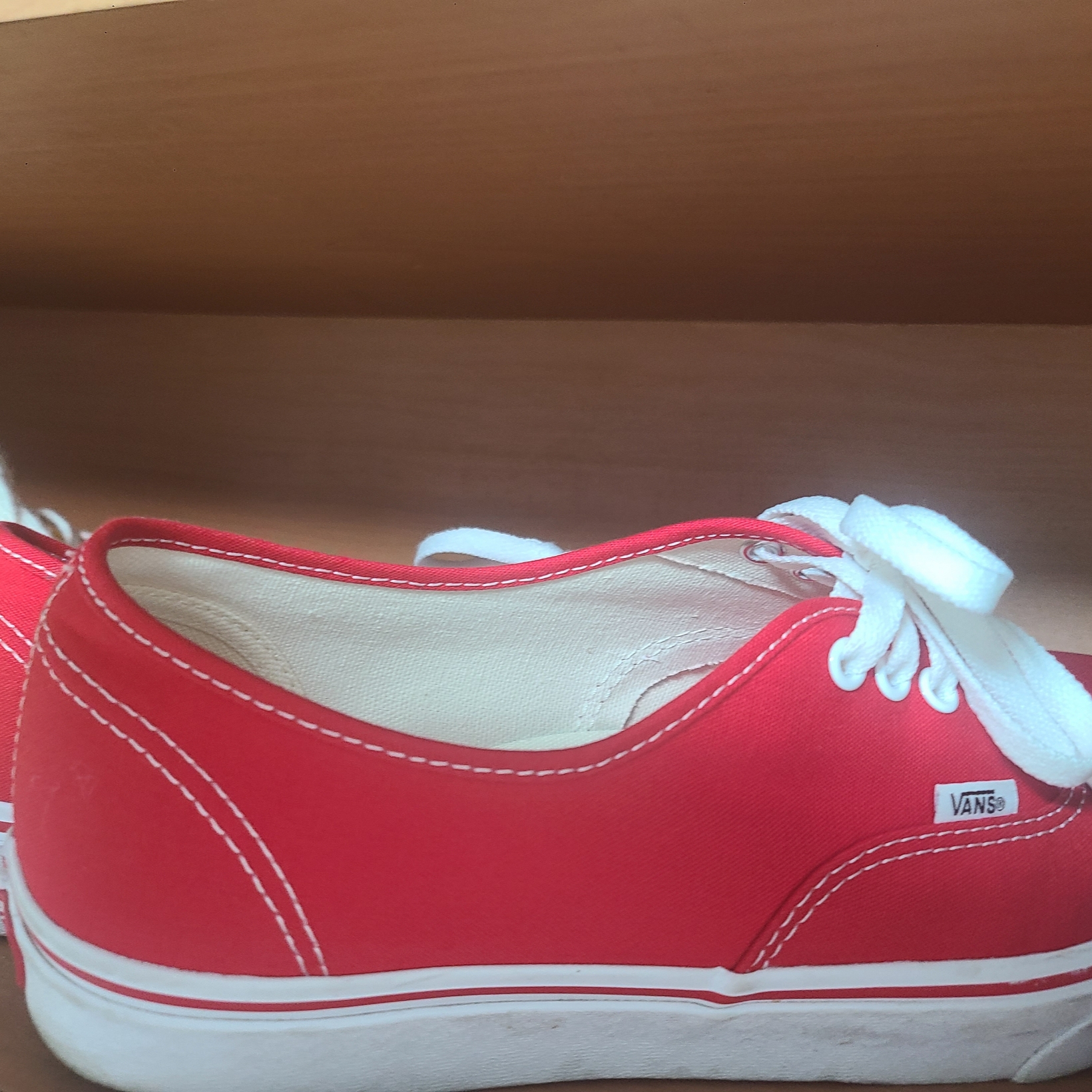Vans Authentic Red 착용 스타일