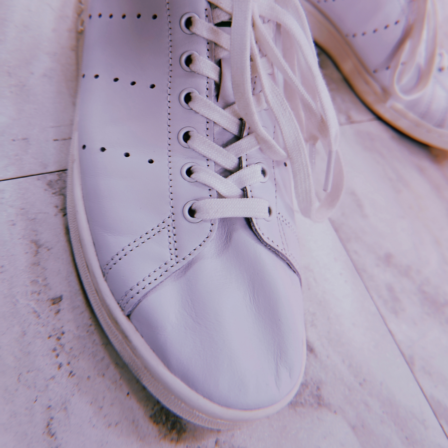 Adidas Stan Smith Decon Cloud White Green 착용 스타일 - 3