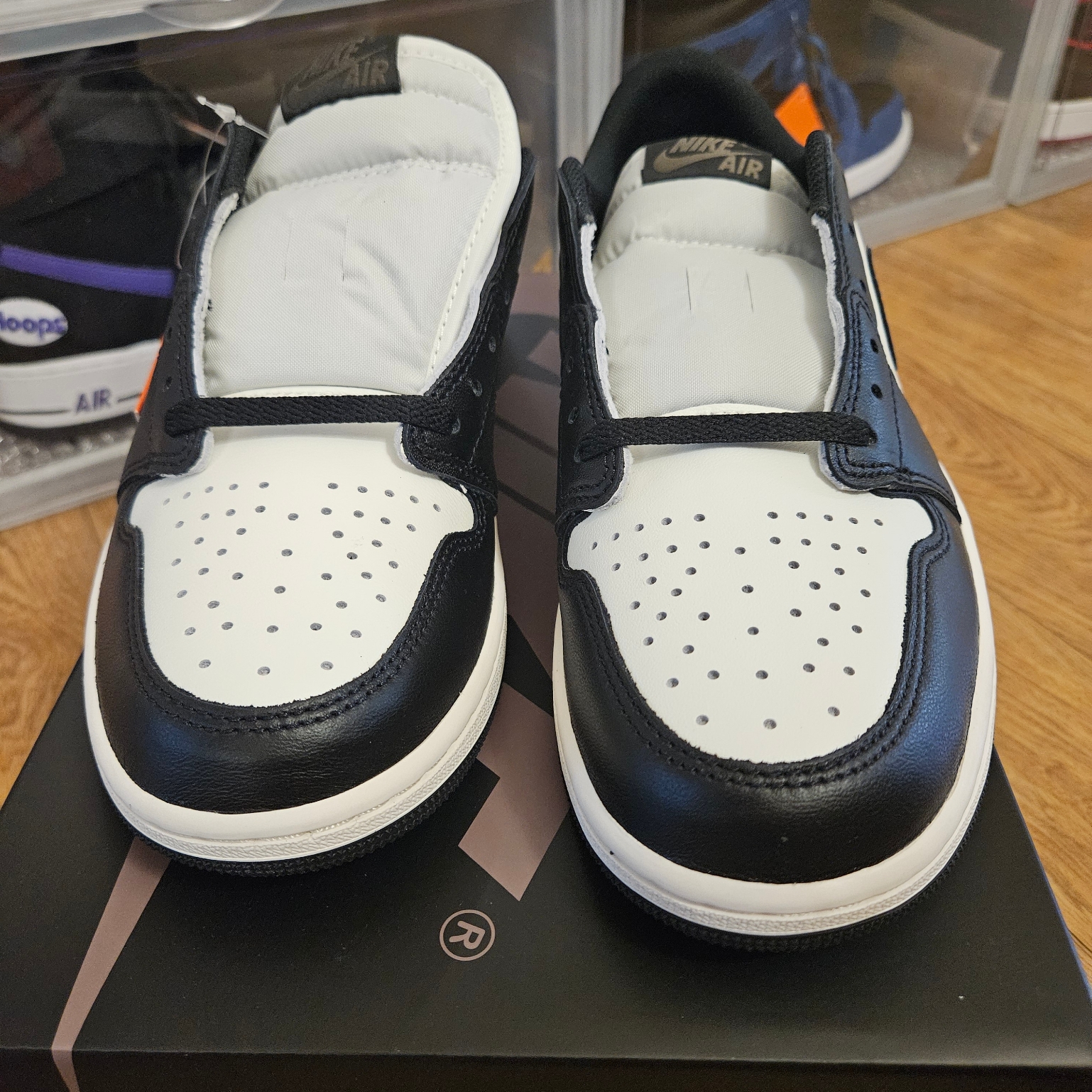 Jordan 1 Retro Low OG Mocha 착용 스타일 - 2