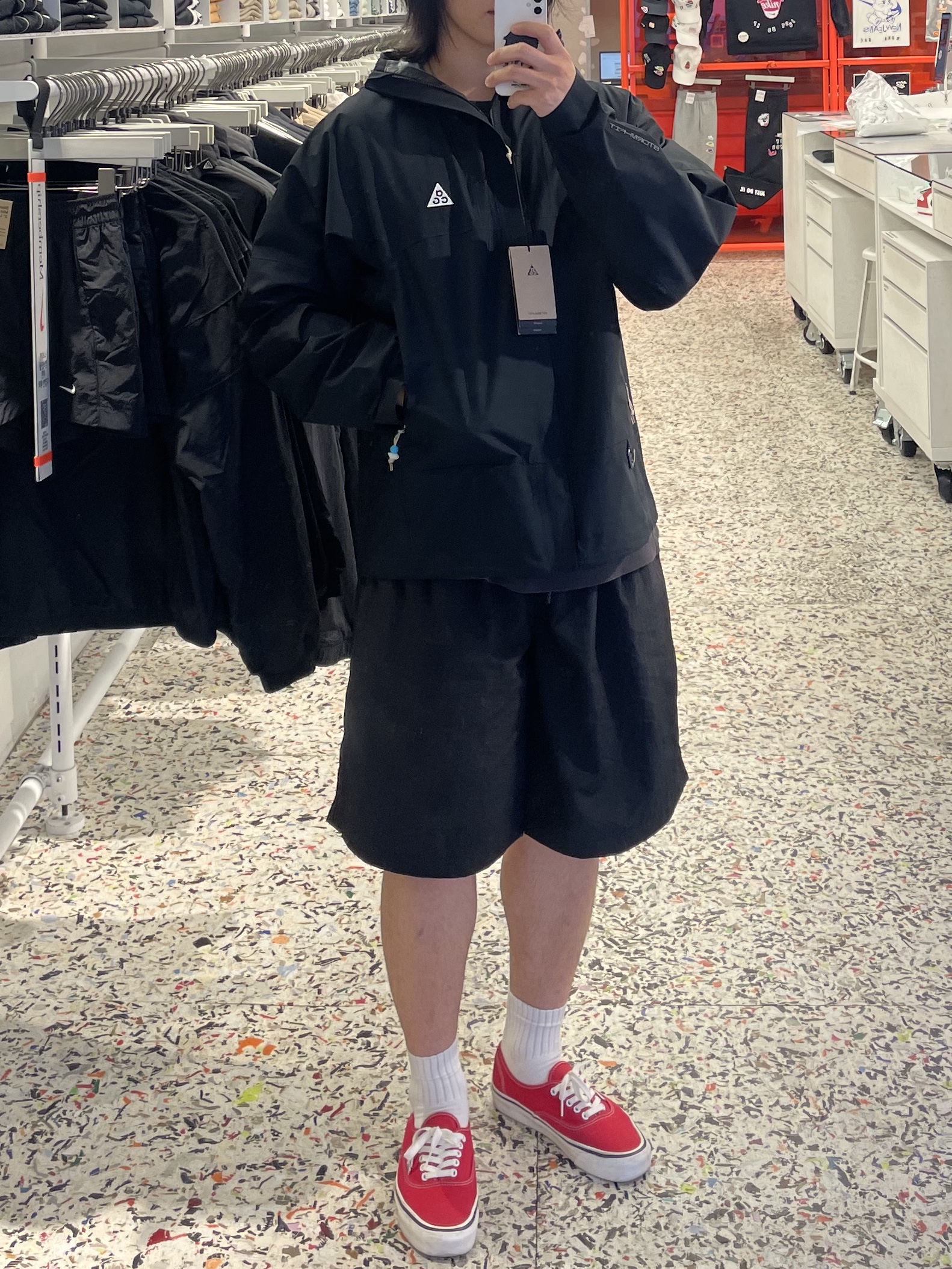 Nike ACG Storm-Fit ADV Cascade Rains Full Zip Jacket Black - Asia, Vans Authentic 44 DX Anaheim Factory Racing Red 착용 스타일