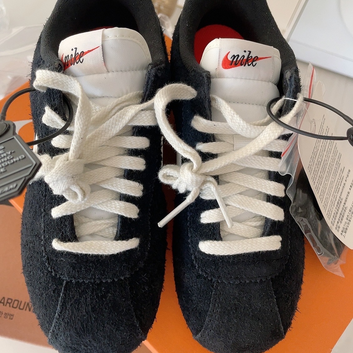 (W) Nike Cortez Vintage Black Sail 착용 스타일 - 2