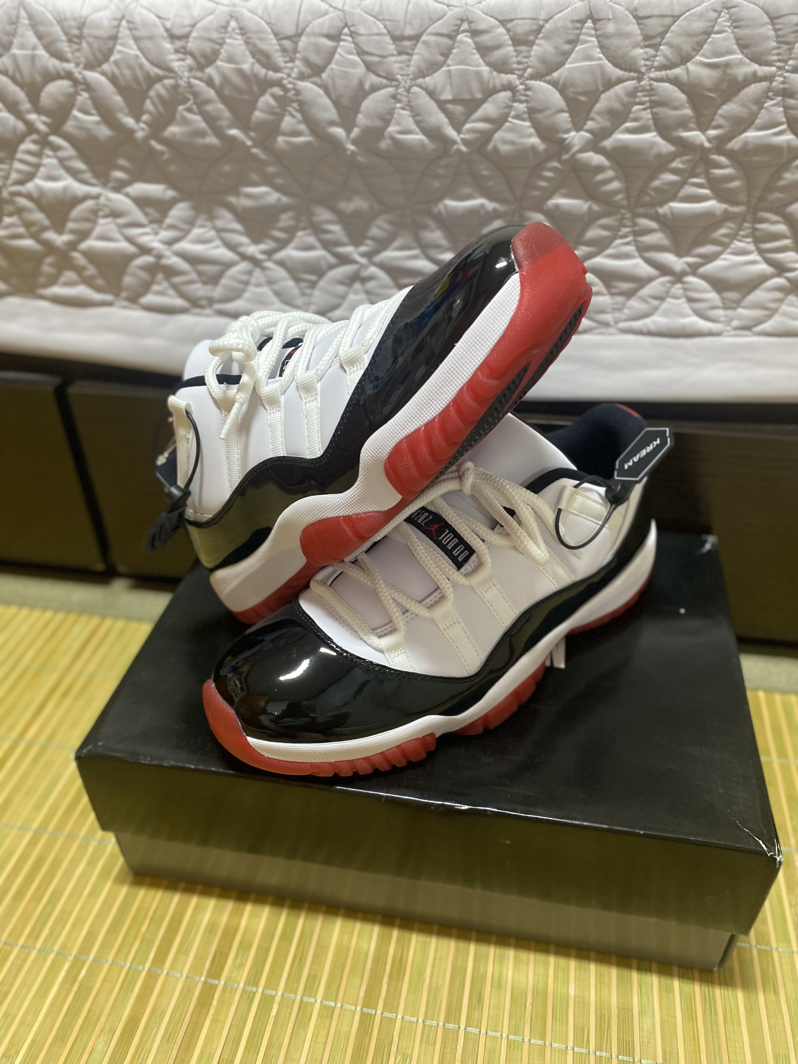 Jordan 11 Retro Low Concord Bred 착용 스타일 - 6