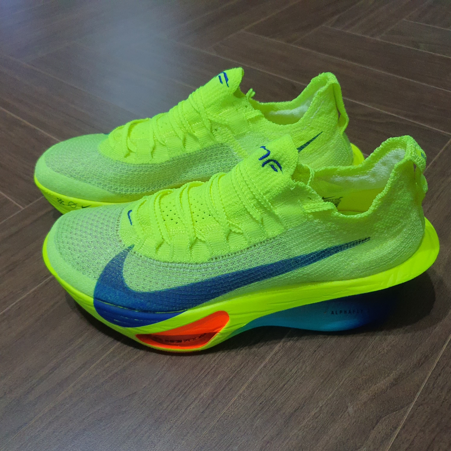 Nike Air Zoom Alphafly Next% 3 Volt 착용 스타일