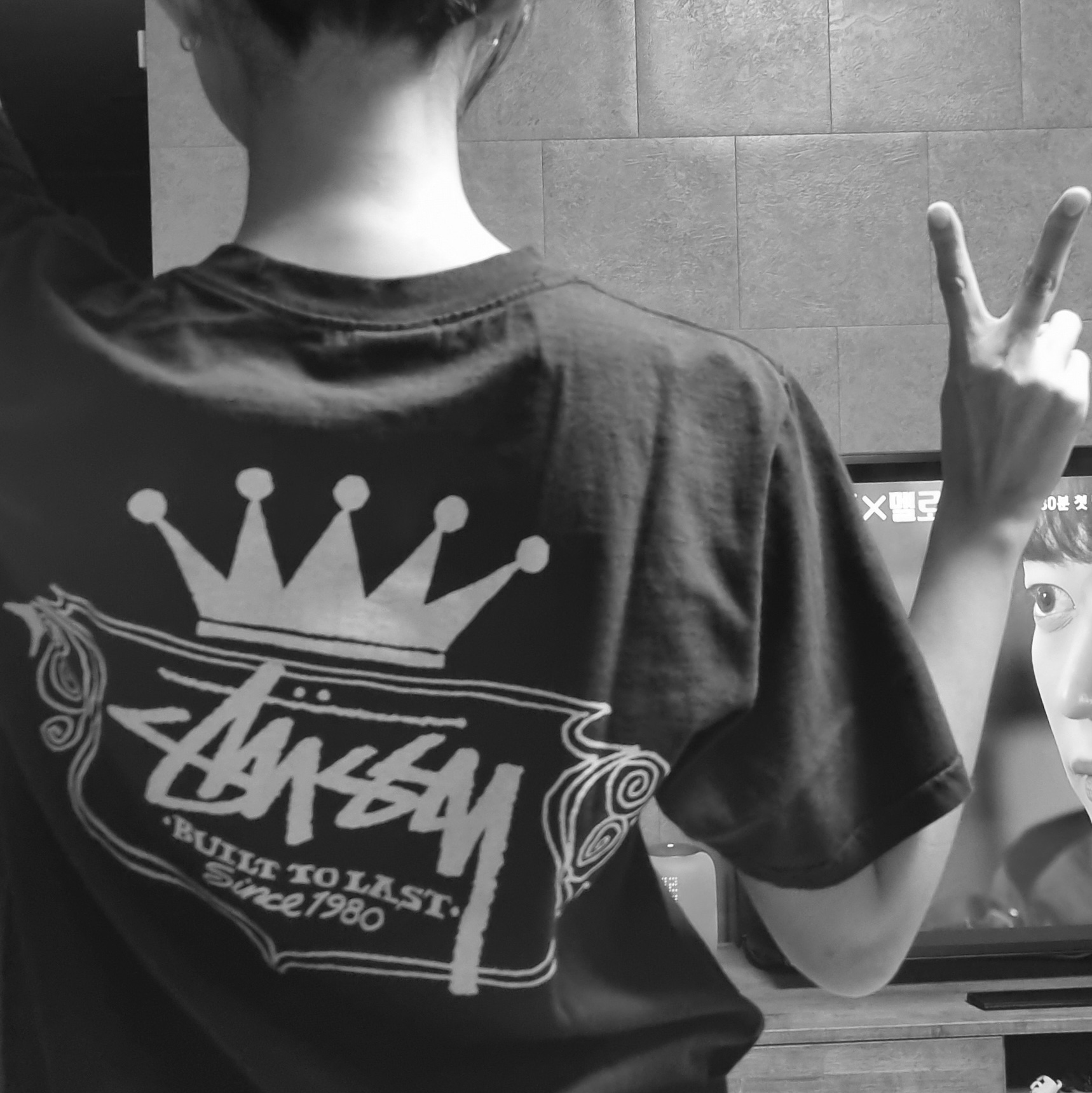 Stussy Built To Last Pigment Dyed T-Shirt Black 착용 스타일