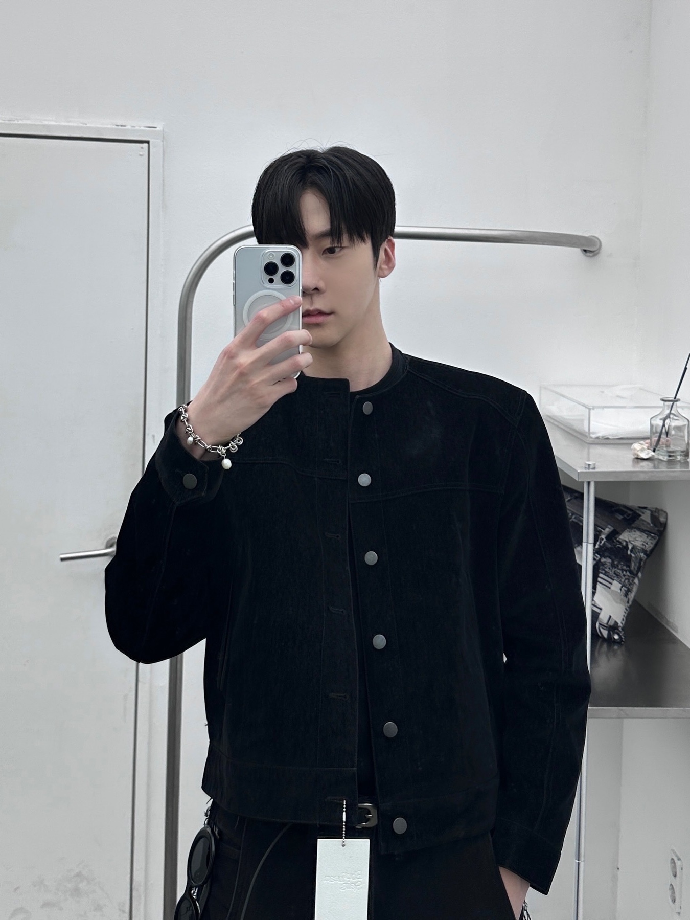Haleine Cropped Collarless Jacket Black (VJ314), Haleine Cropped Collarless Jacket Grey (VJ315) 착용 스타일