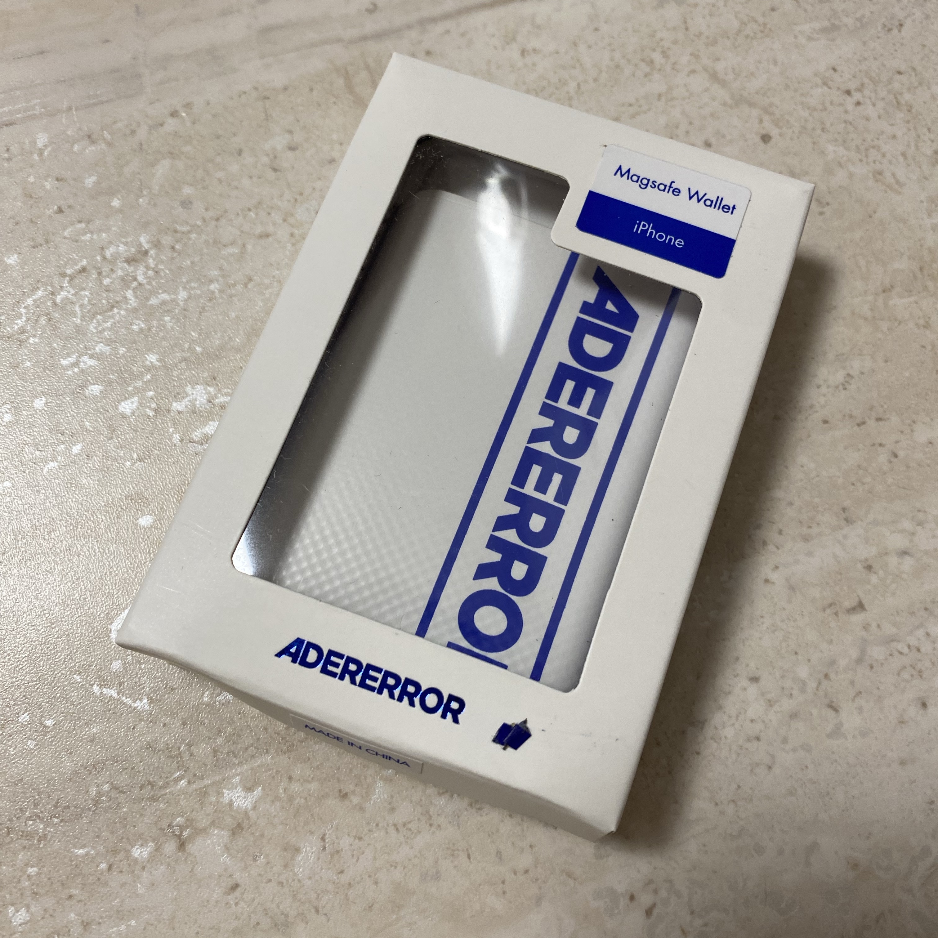 Ader Error Side Standic MagSafe Wallet White, Ader Error Small Standic Magsafe Wallet Z-Blue 착용 스타일