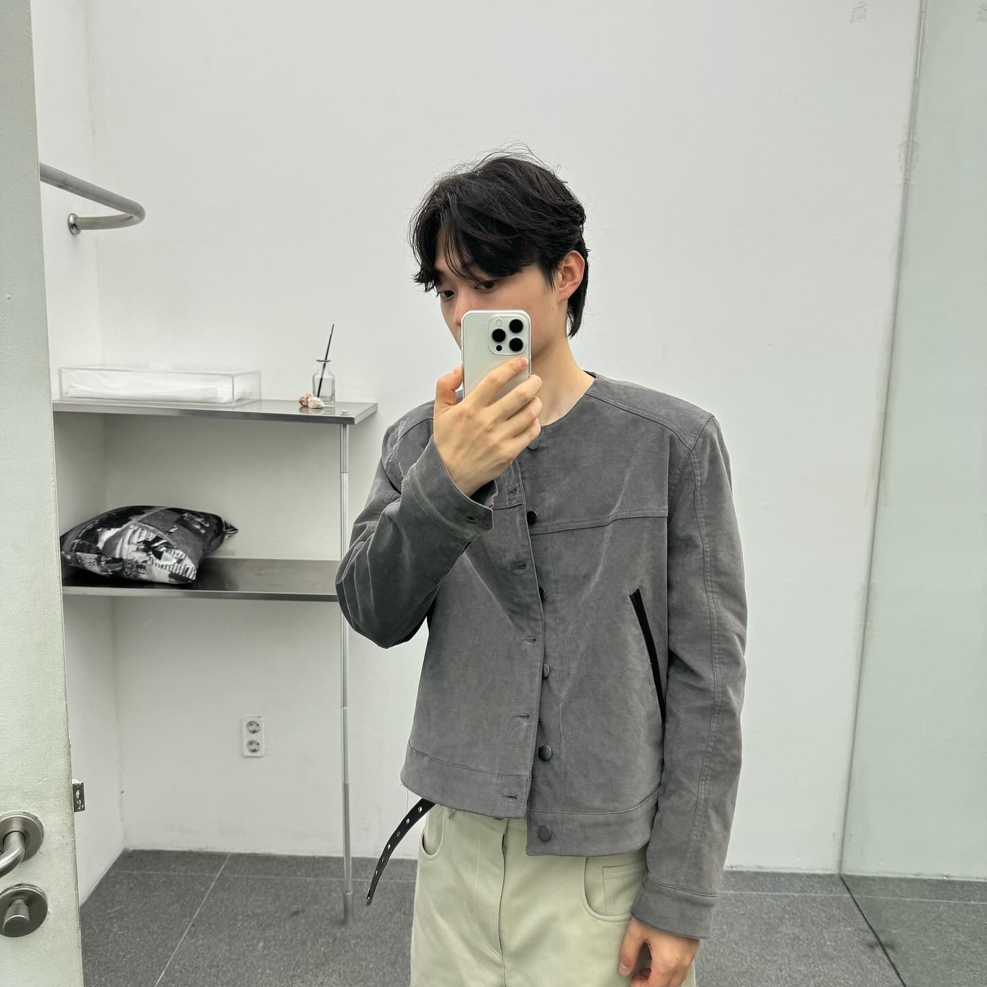 Haleine Cropped Collarless Jacket Black (VJ314), Haleine Cropped Collarless Jacket Grey (VJ315) 착용 스타일