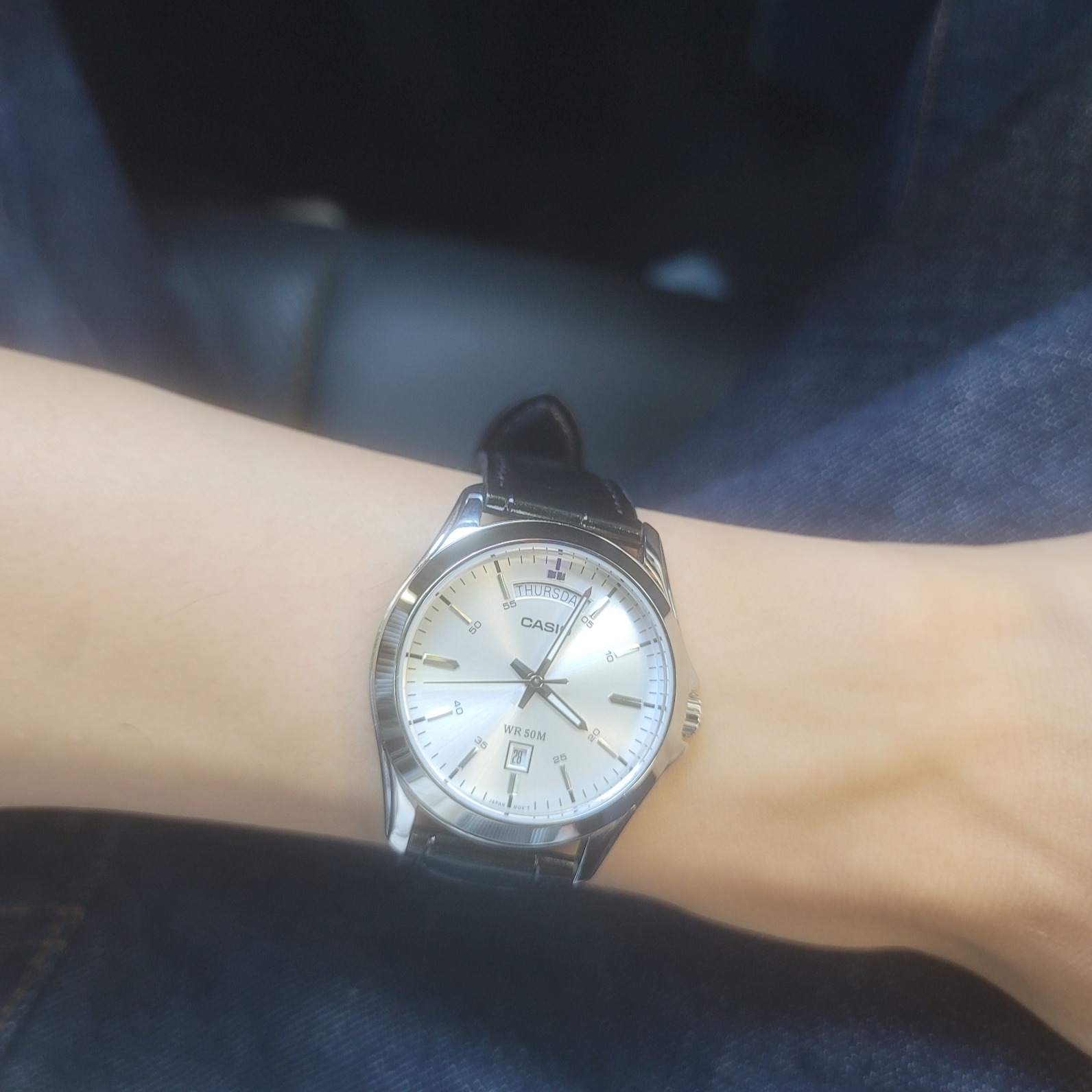 Casio MTP-1370L-7AVDF 착용 스타일 - 2