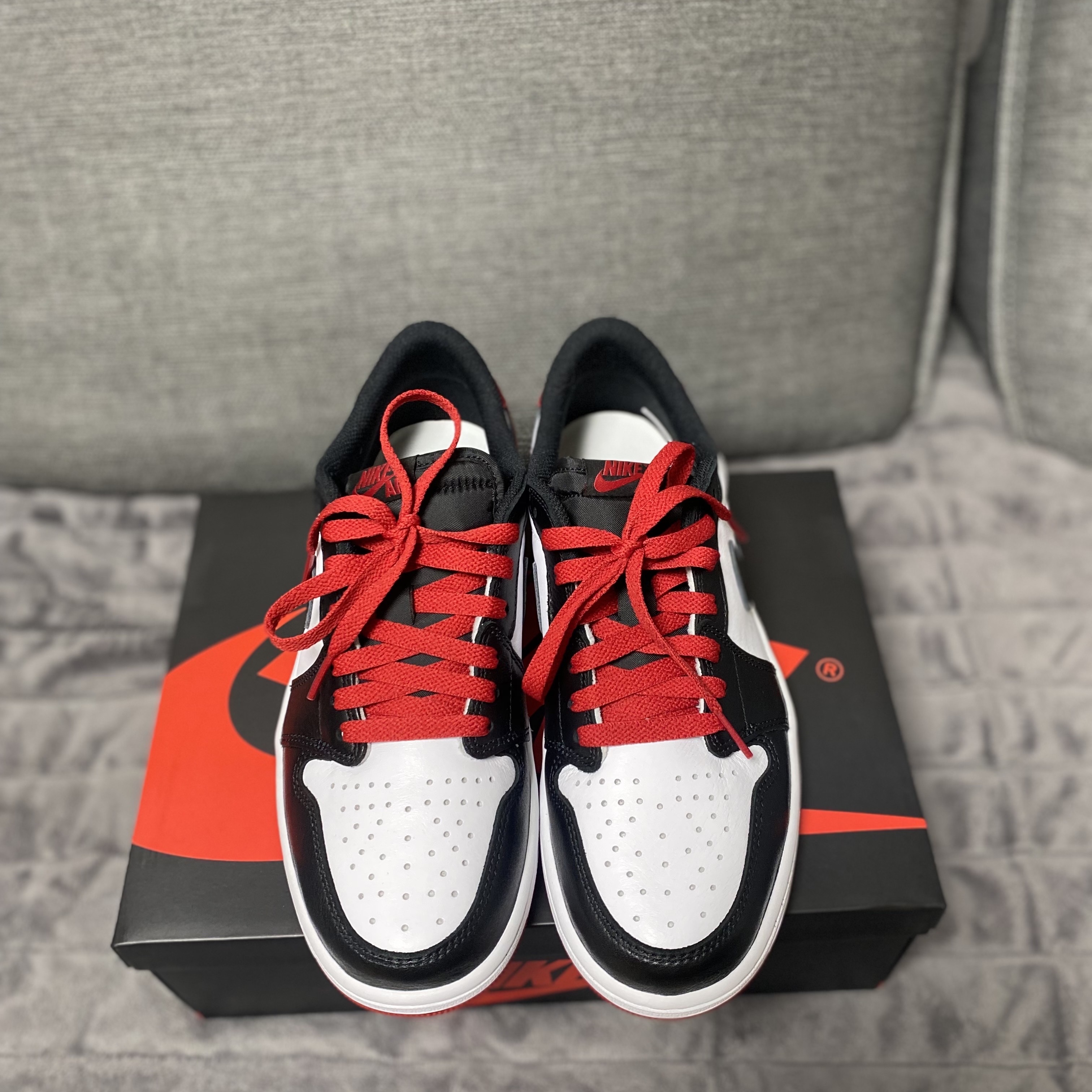Jordan 1 Retro Low OG Black Toe 착용 스타일 - 2
