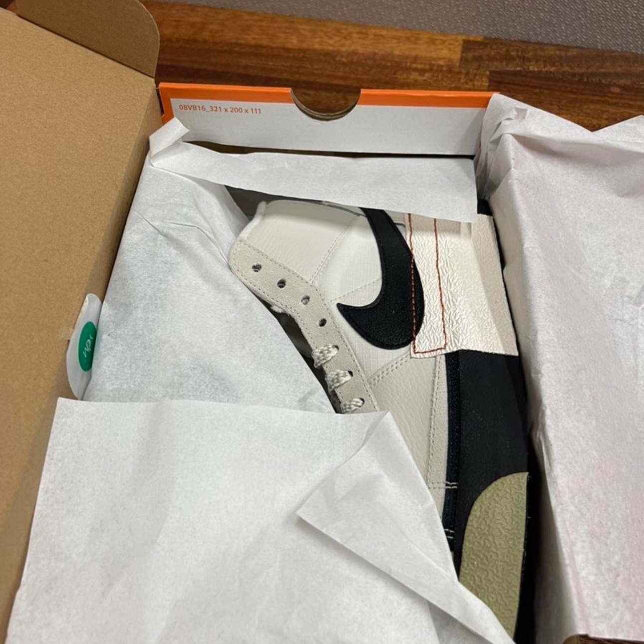 Nike Blazer Mid Pro Club Phantom Neutral Olive 착용 스타일 - 4