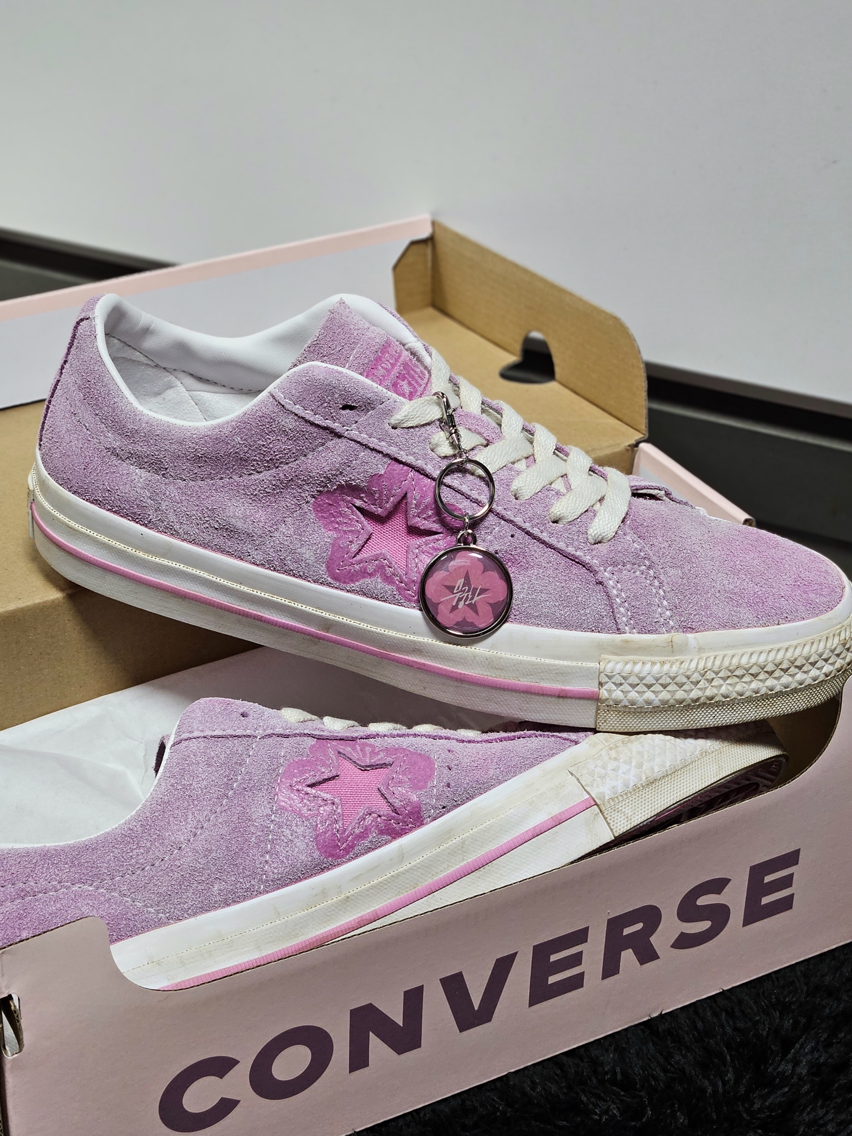 Converse One Star Pro Flower Light Orchid 착용 스타일 - 5