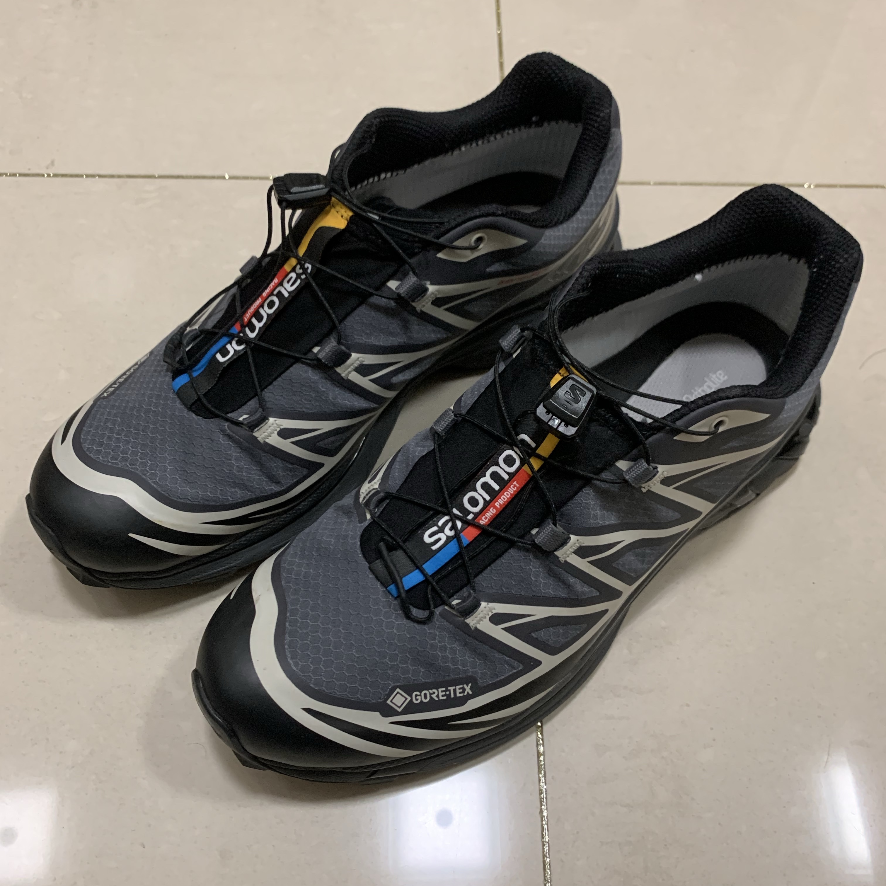 Salomon XT-6 Gore-Tex Black Ebony 착용 스타일