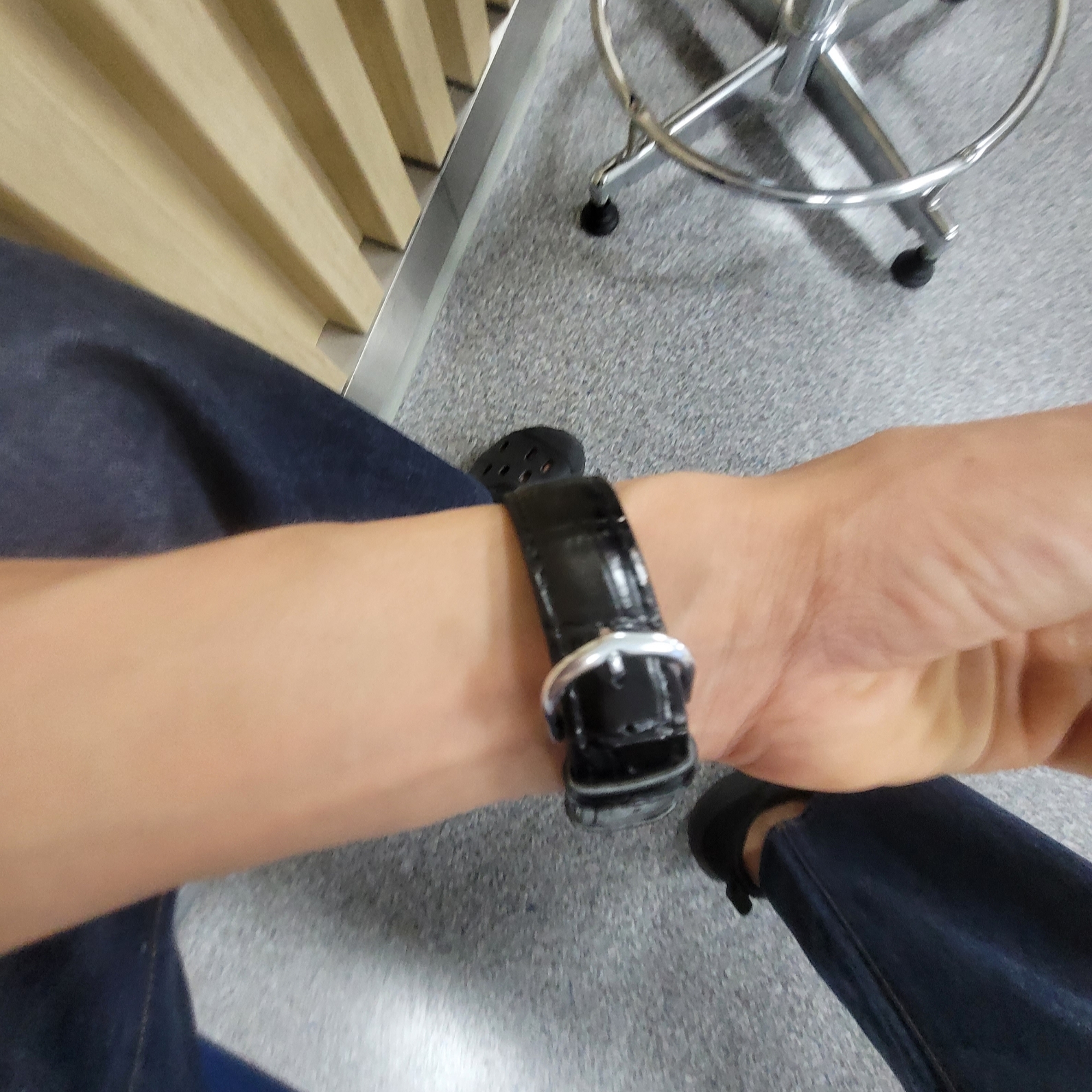 Casio MTP-1370L-7AVDF 착용 스타일 - 5