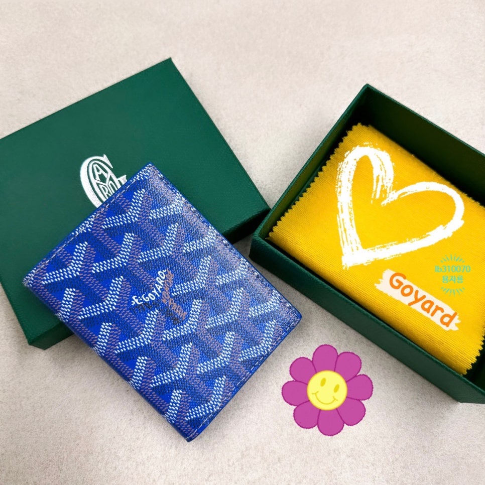 Goyard Saint Marc Card Holder Sky Blue 착용 스타일 - 1