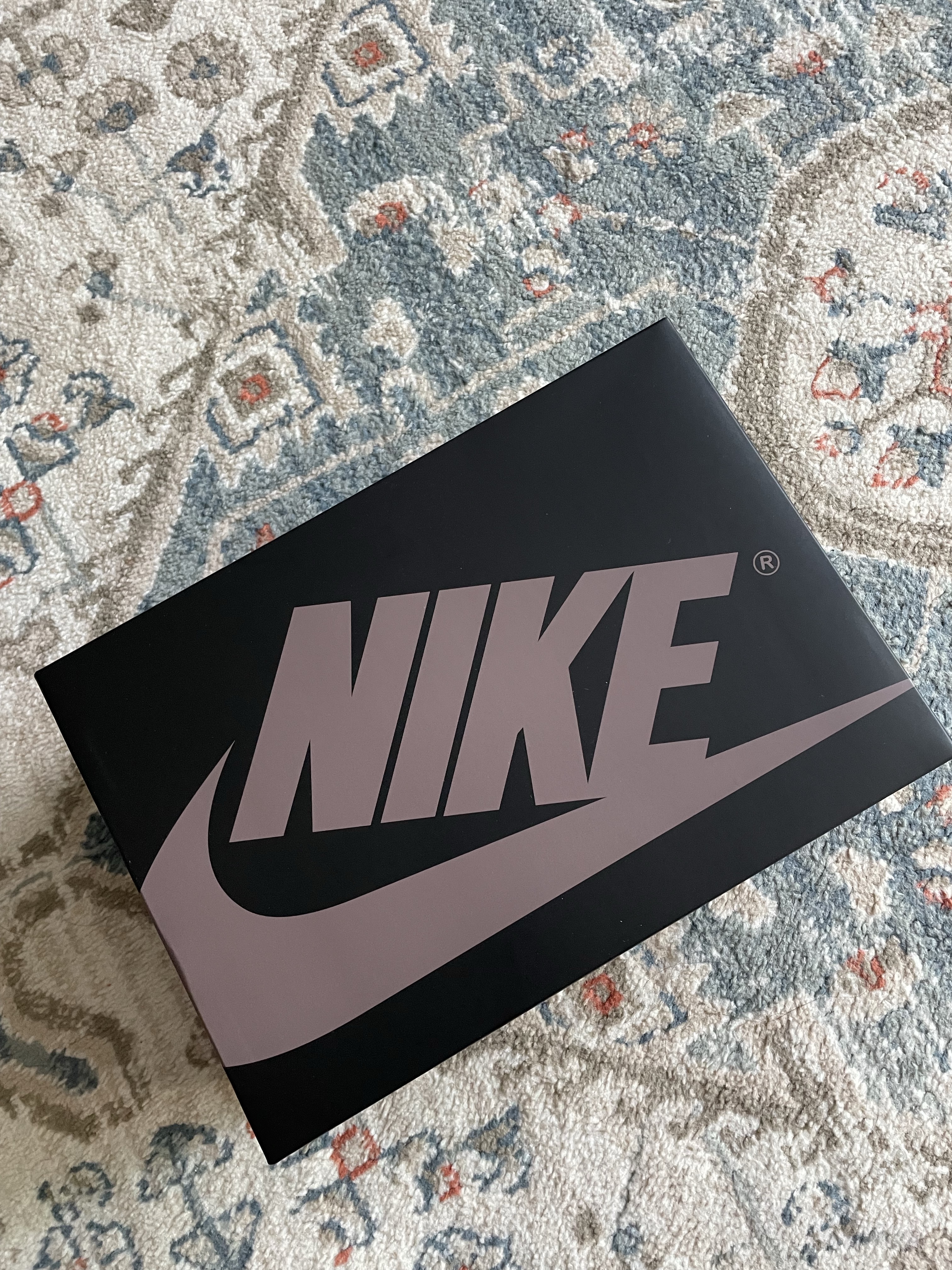 Jordan 1 Retro Low OG Mocha 착용 스타일 - 5