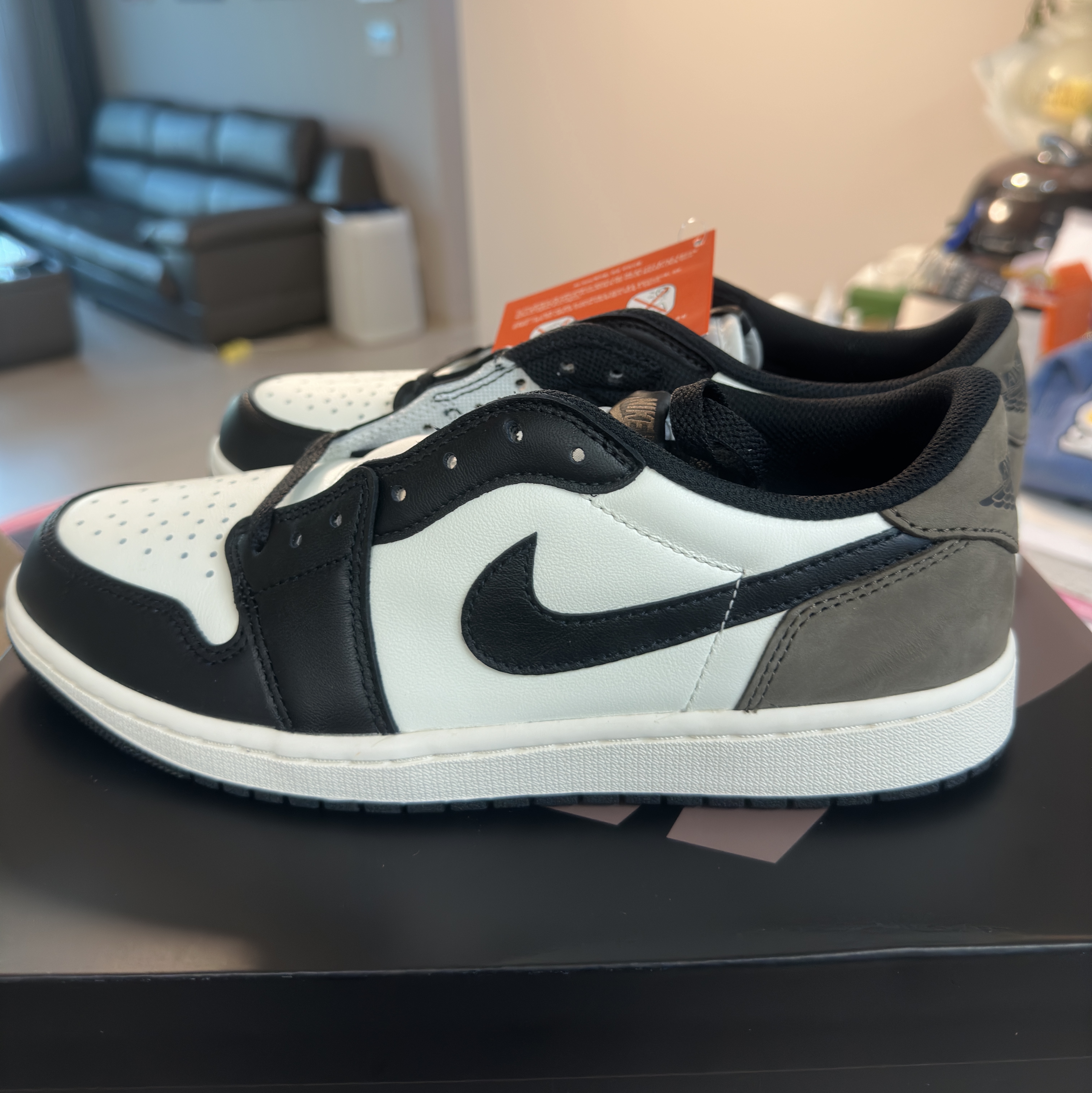Jordan 1 Retro Low OG Mocha 착용 스타일