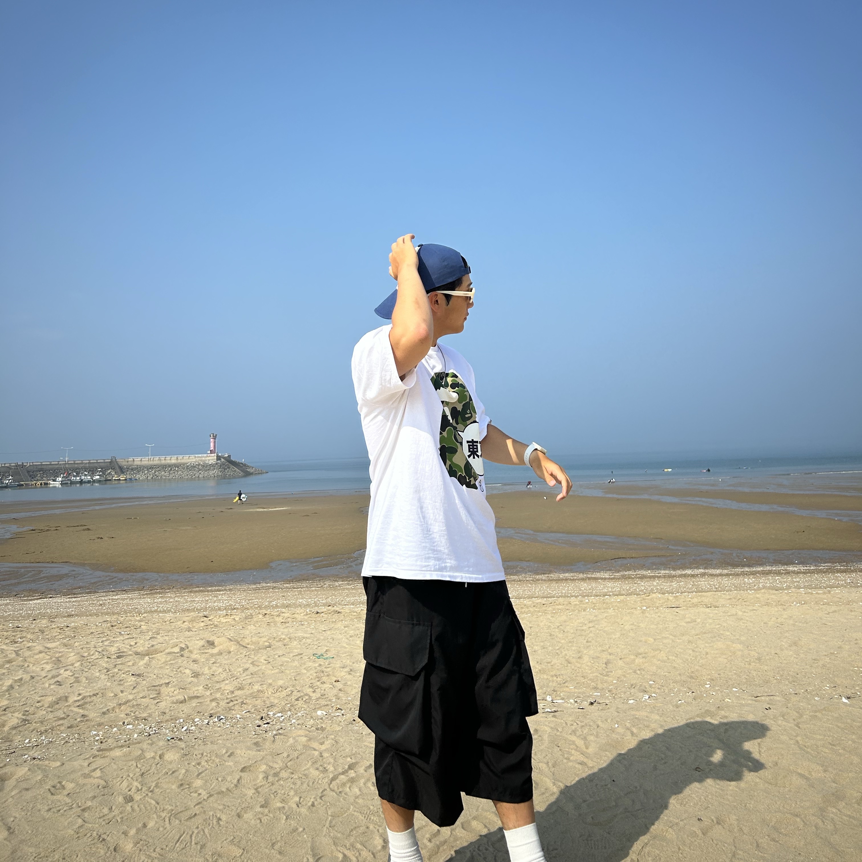 BAPE City Tokyo Big Ape Head T-Shirt White, Diesel Dx1342 Stainless Steel Pendant Necklace Silver 착용 스타일 - 2