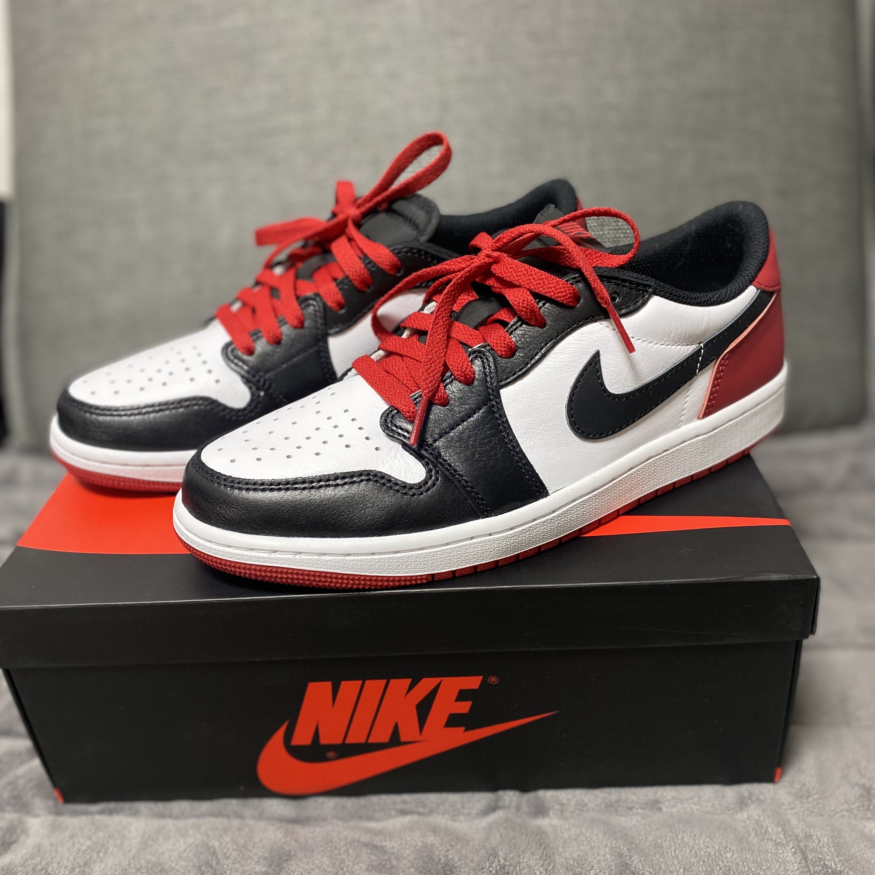 Jordan 1 Retro Low OG Black Toe 착용 스타일 - 1