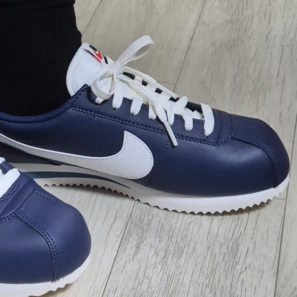 Nike Cortez Midnight Navy 착용 스타일 - 1