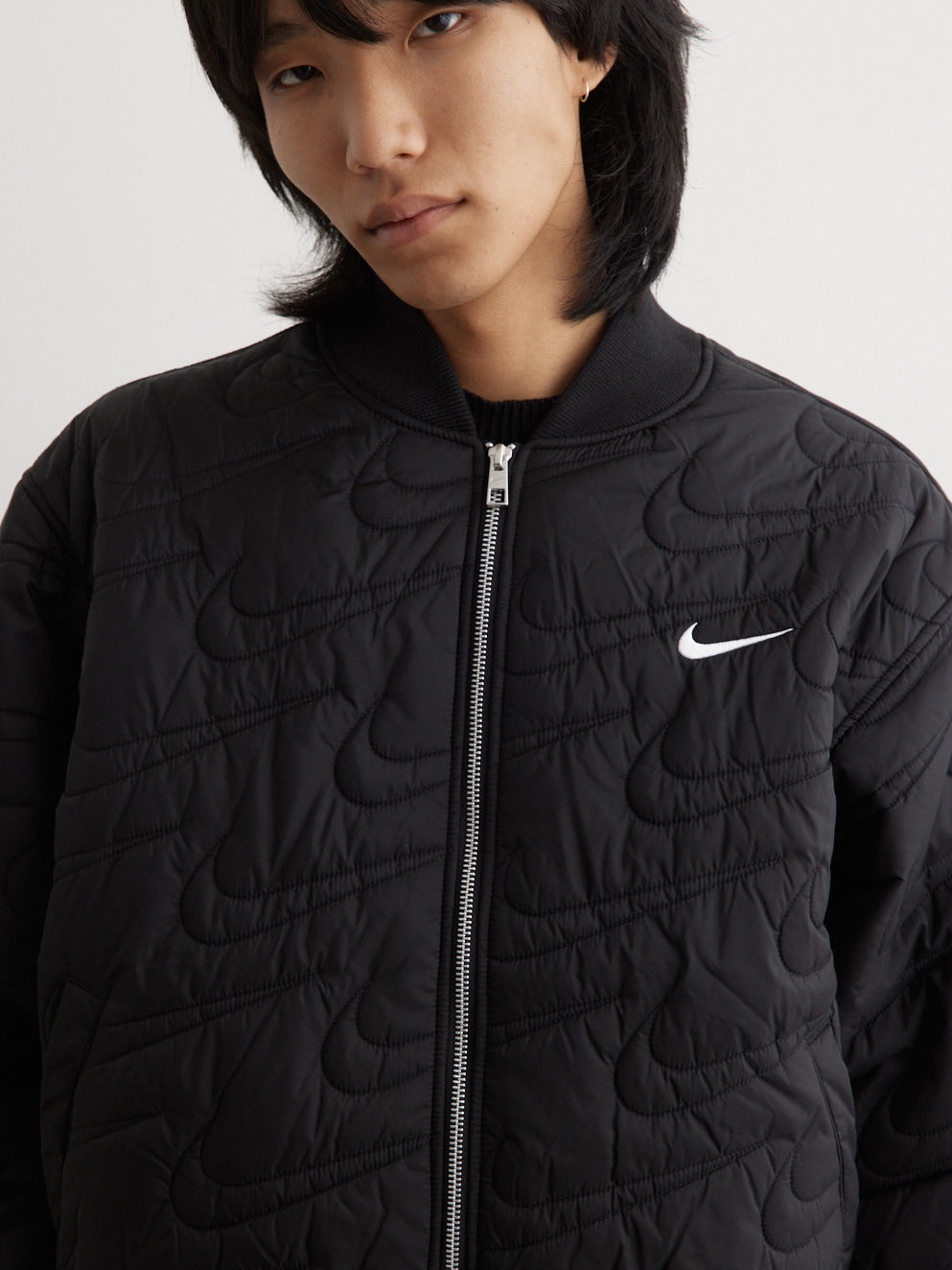 Nike NSW Swoosh Quilted Jacket Black - Asia 착용 스타일 - 2