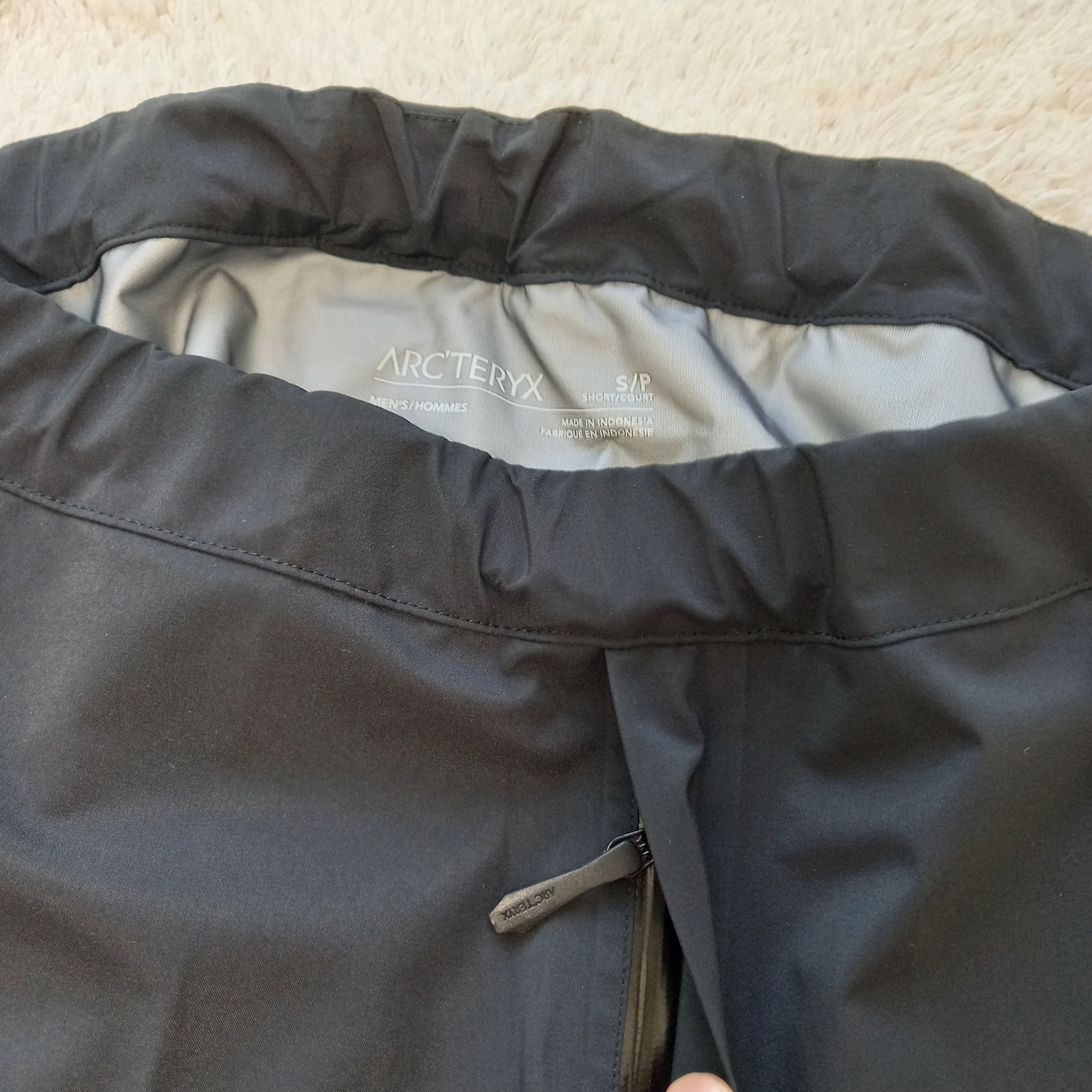 Arc'teryx Beta Pants Black, On Running x Post Archive Faction (Paf) Cloudmonster 2 Black Magnet 착용 스타일 - 9