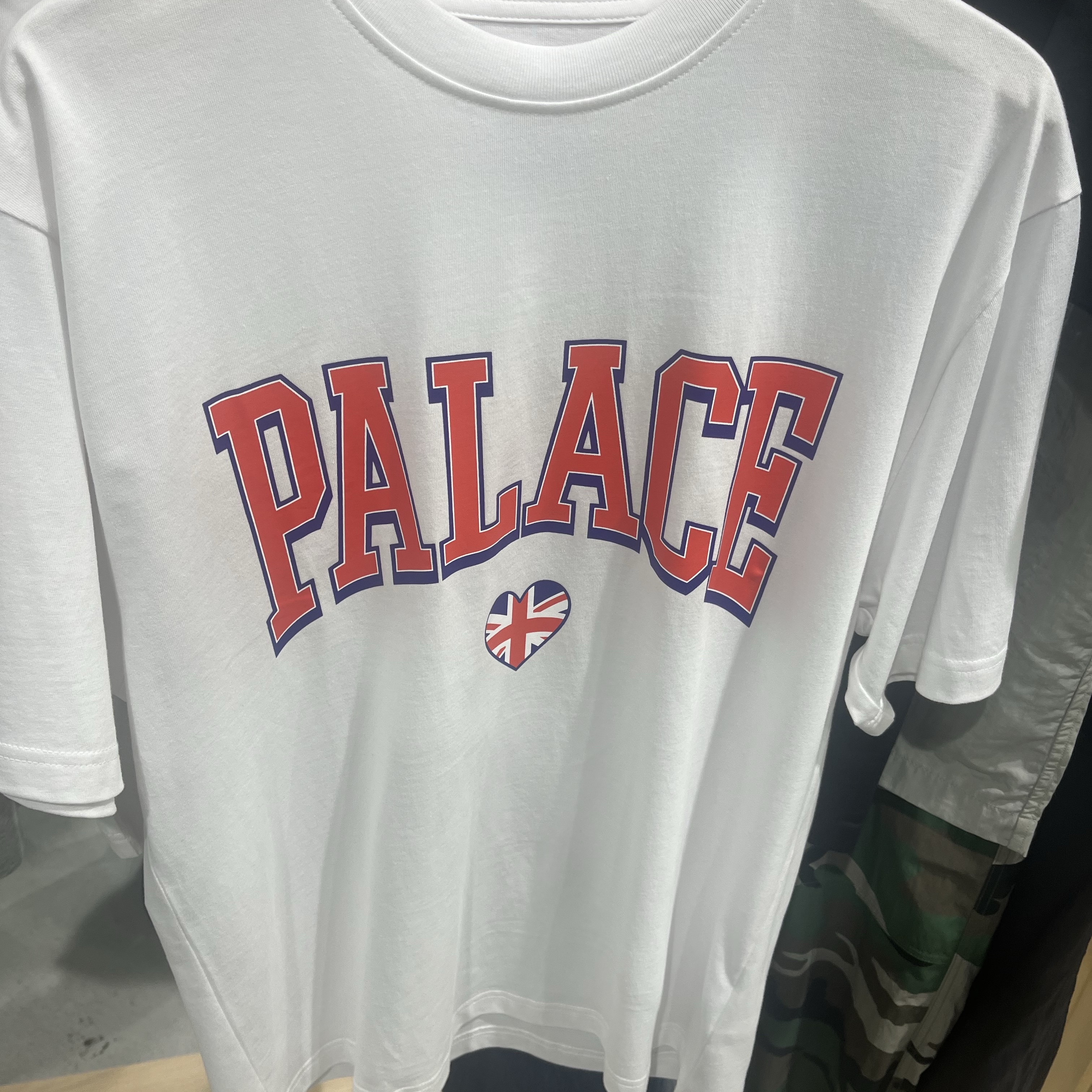 Palace Squad T-Shirt White - 24FW 착용 스타일