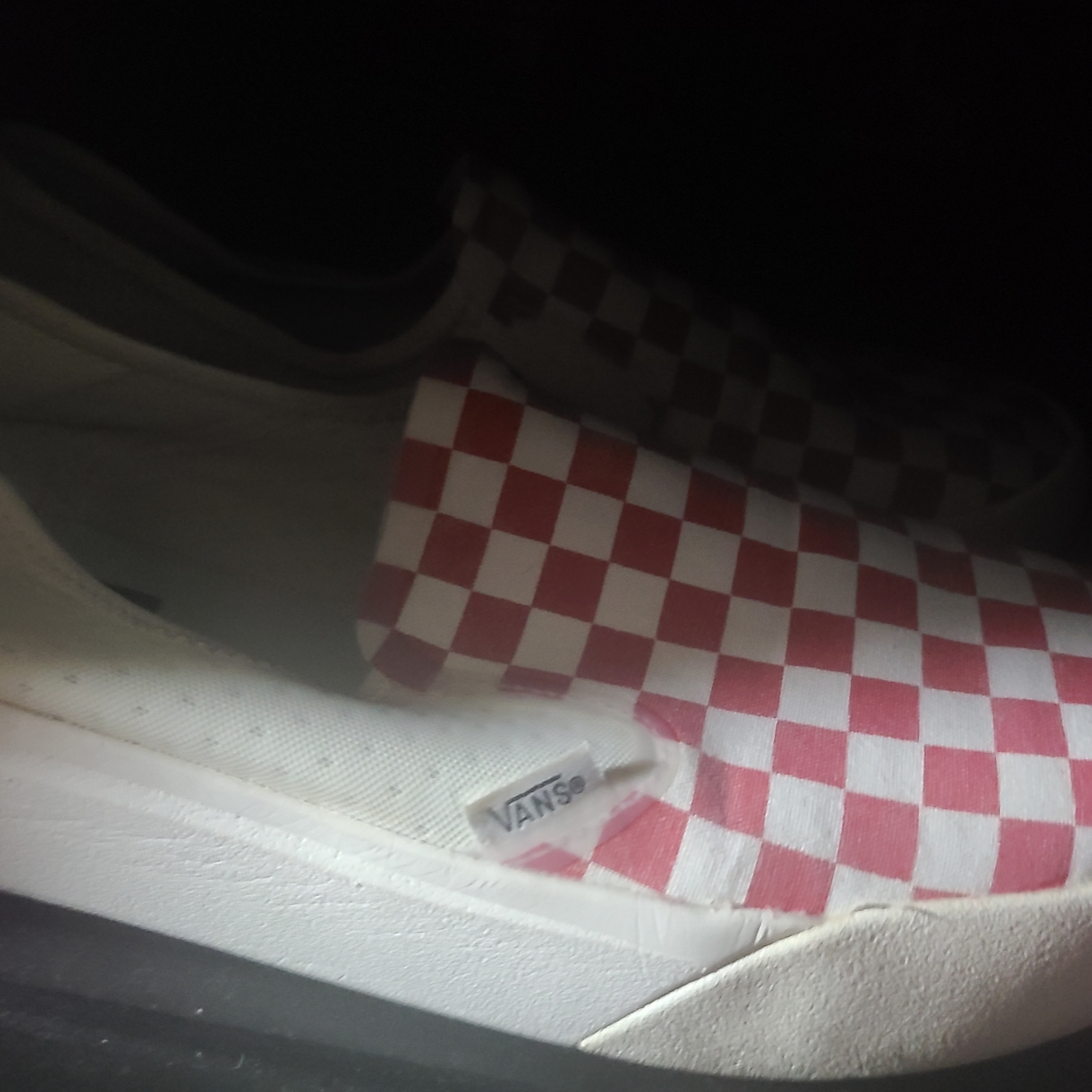Vans ComfyCush One Checkerboard Racing Red Marshmallow 착용 스타일