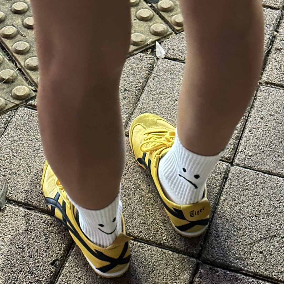 Onitsuka Tiger Mexico 66 Yellow Black 착용 스타일