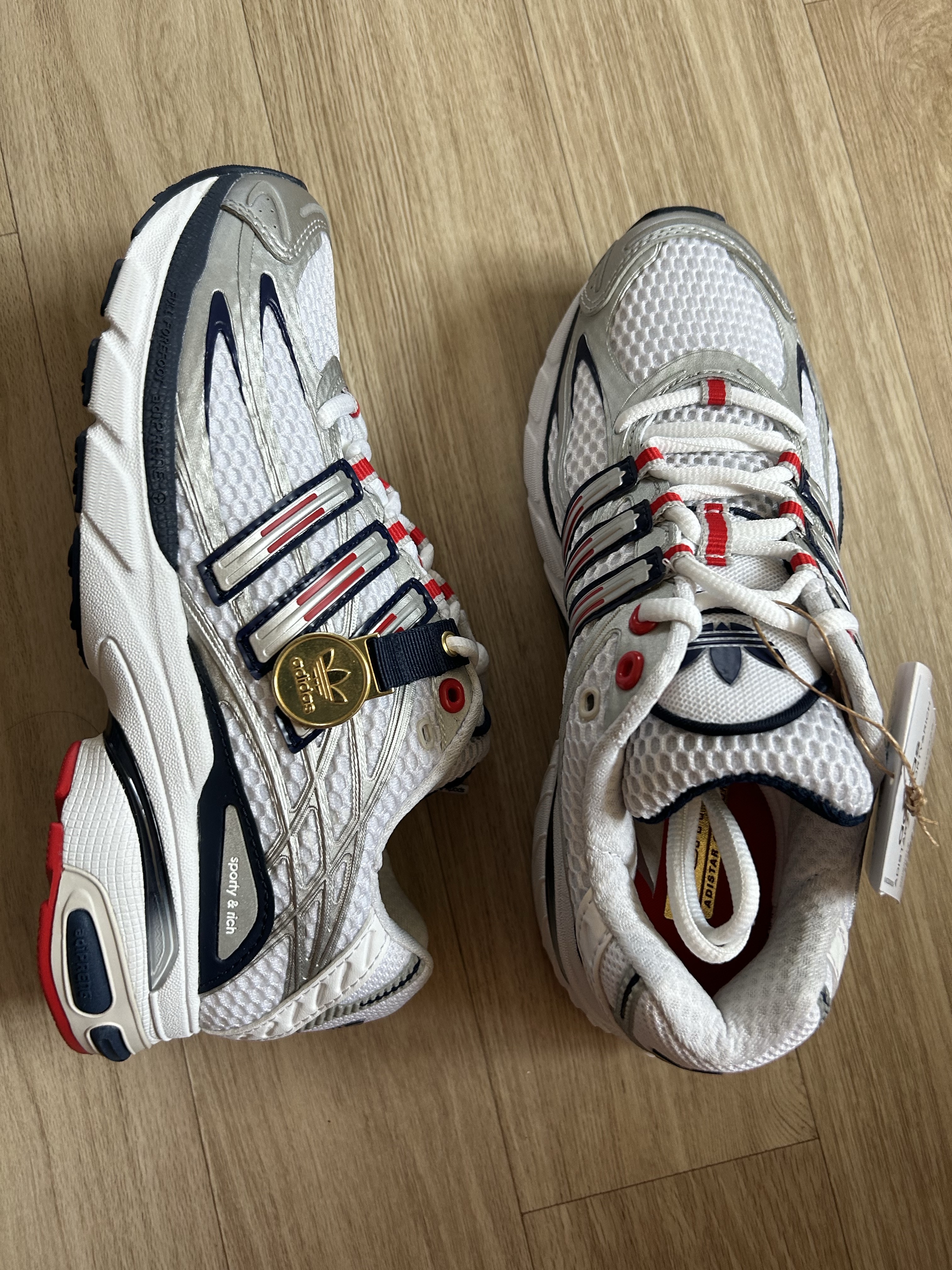 Adidas x Sporty & Rich Adistar Cushion Cloud White Night Indigo 착용 스타일