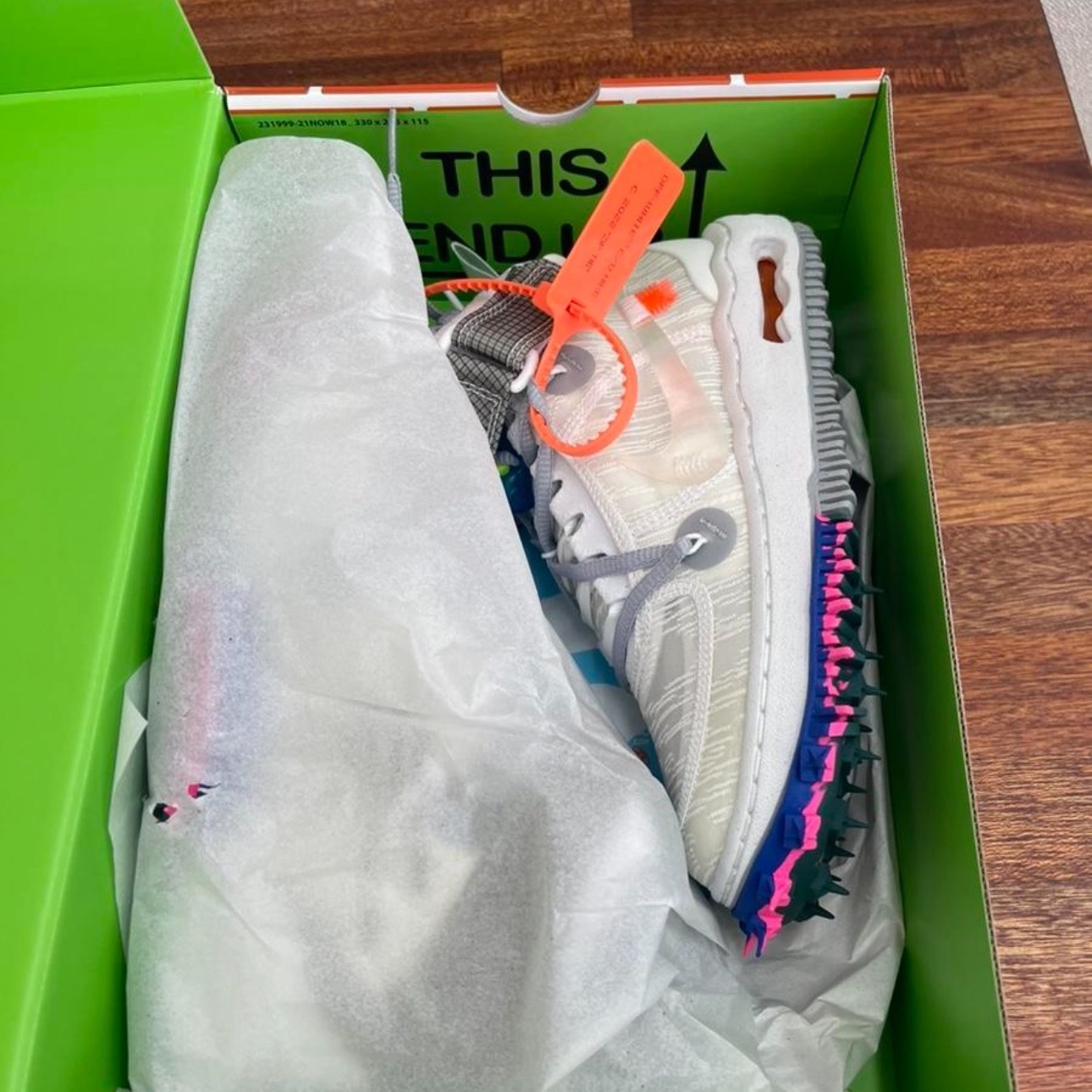 Nike x Off-White Air Force 1 Mid SP White 착용 스타일 - 4