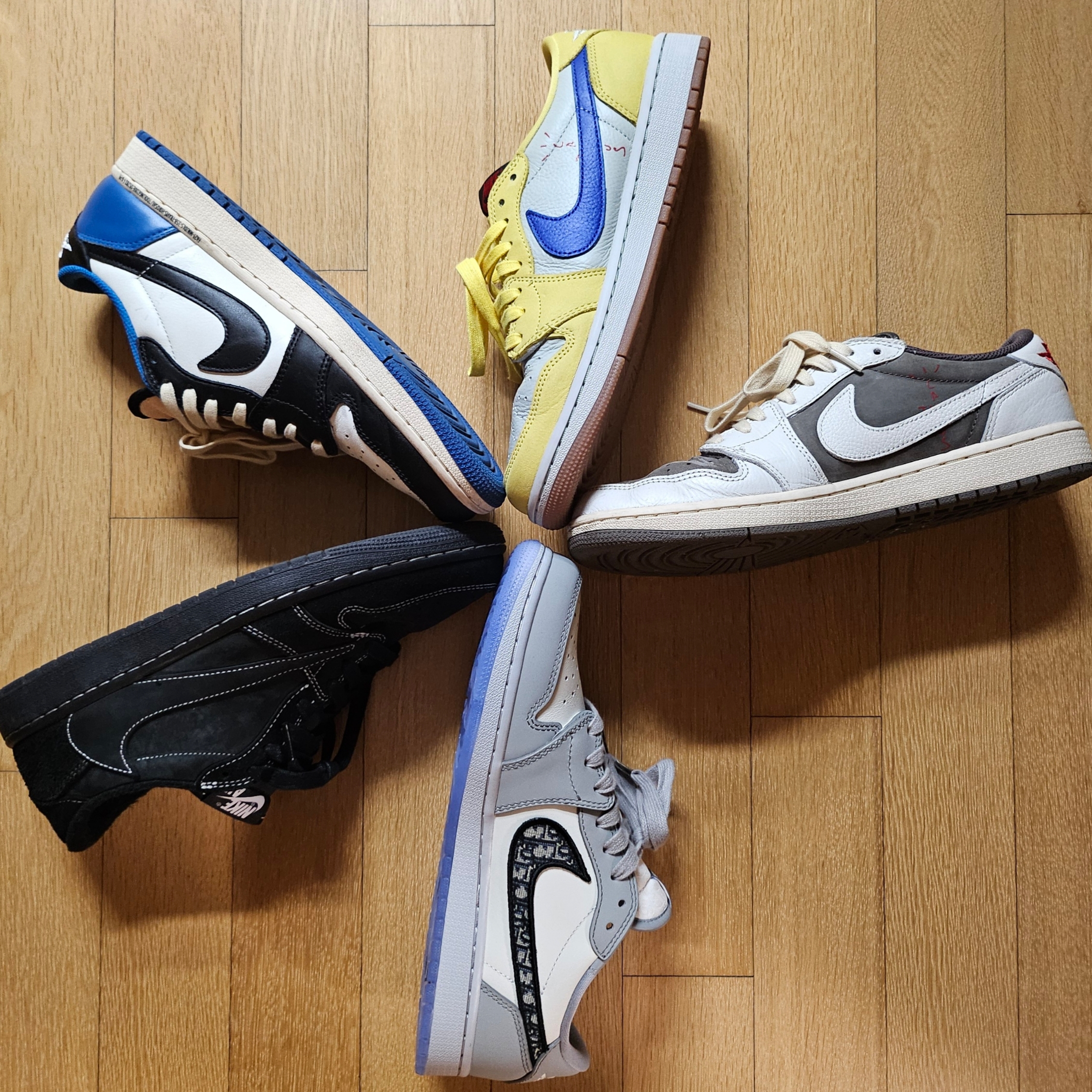 (W) Jordan 1 x Travis Scott Retro Low OG SP Canary, Jordan 1 x Travis Scott x Fragment Retro Low OG SP Military Blue 착용 스타일