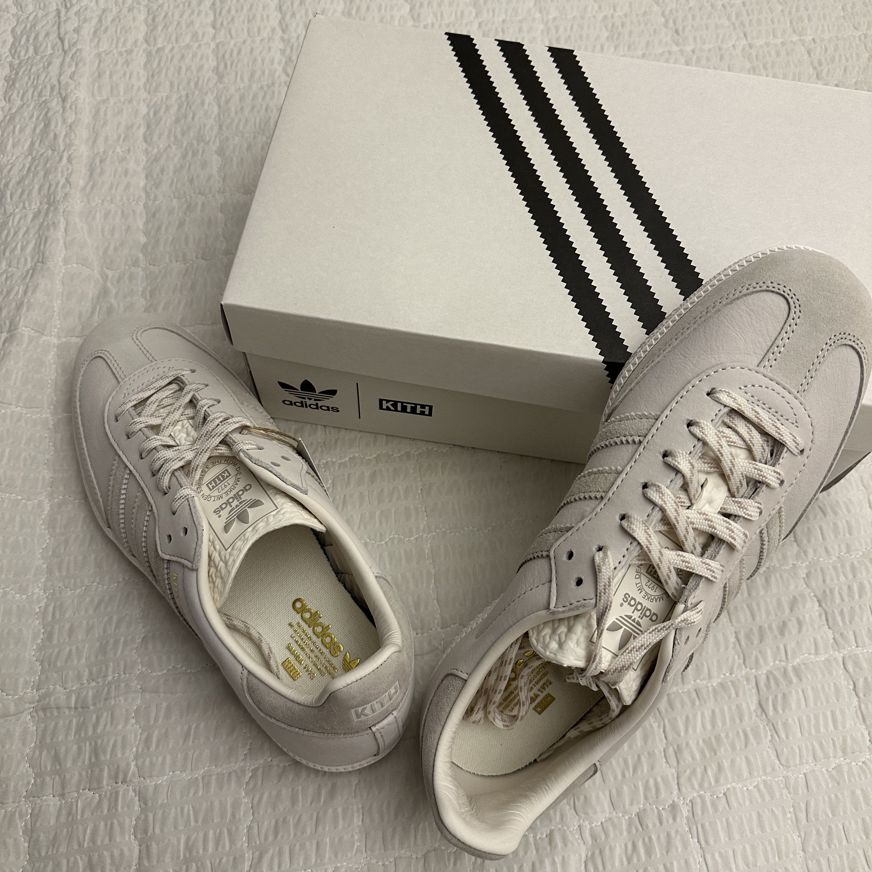 Adidas x Kith Samba Cloud White Off White 착용 스타일 - 1