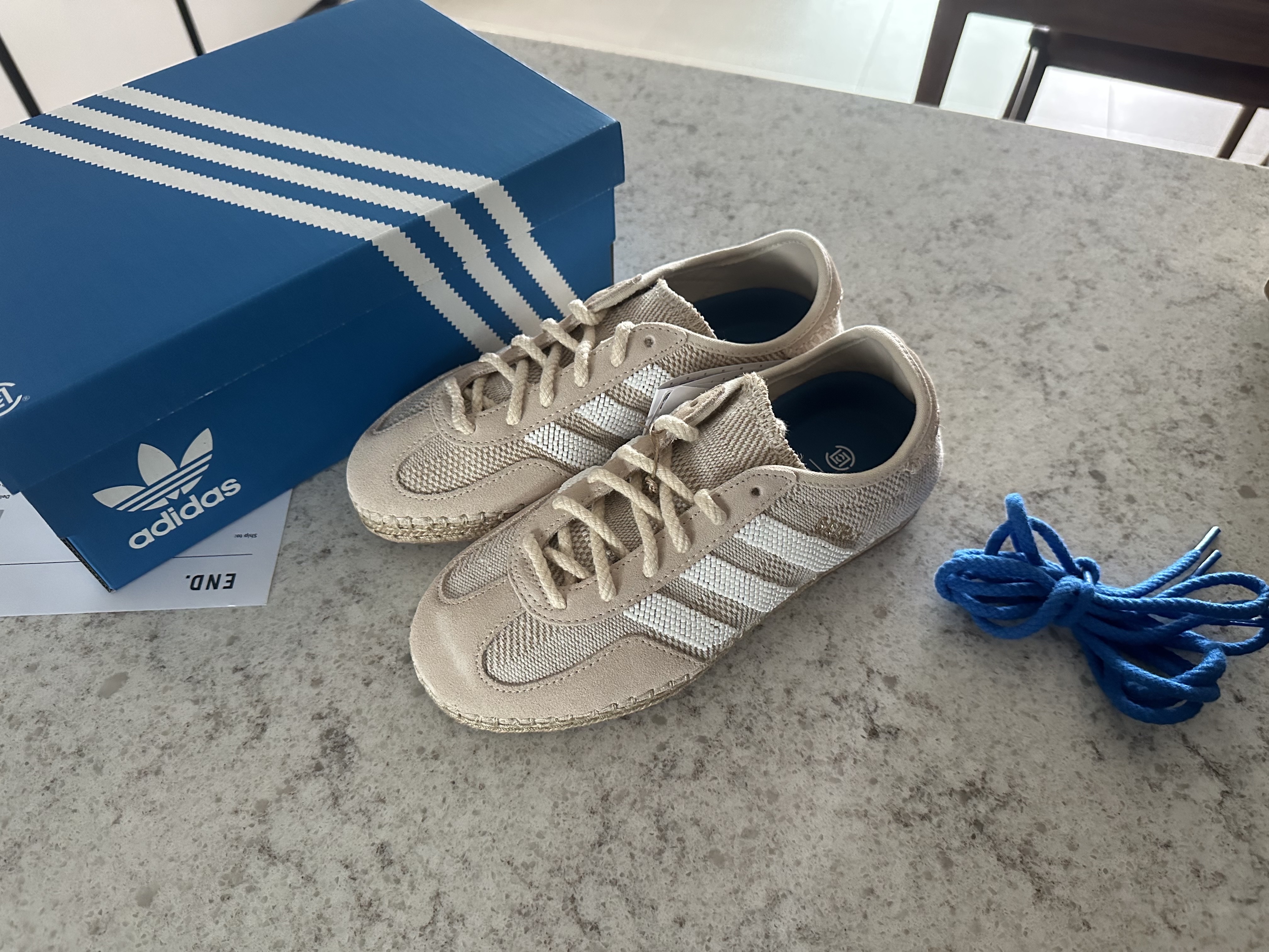 Adidas x Clot Gazelle Halo Ivory Cloud White 착용 스타일 - 2